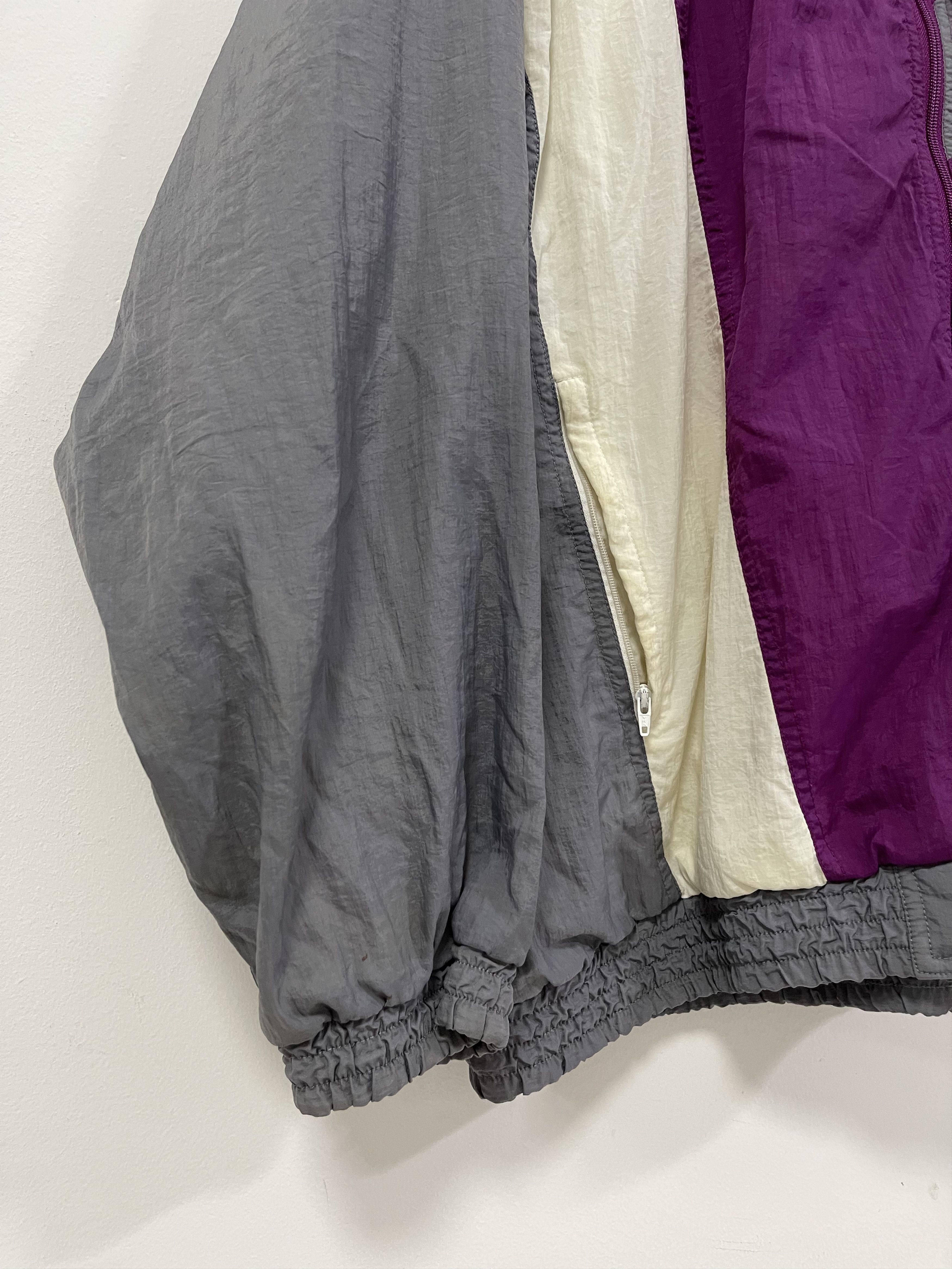Adidas Vintage Adidas Trefoil Mini Logo Colourblock Windbreaker Size US L / EU 52-54 / 3 - 4 Thumbnail