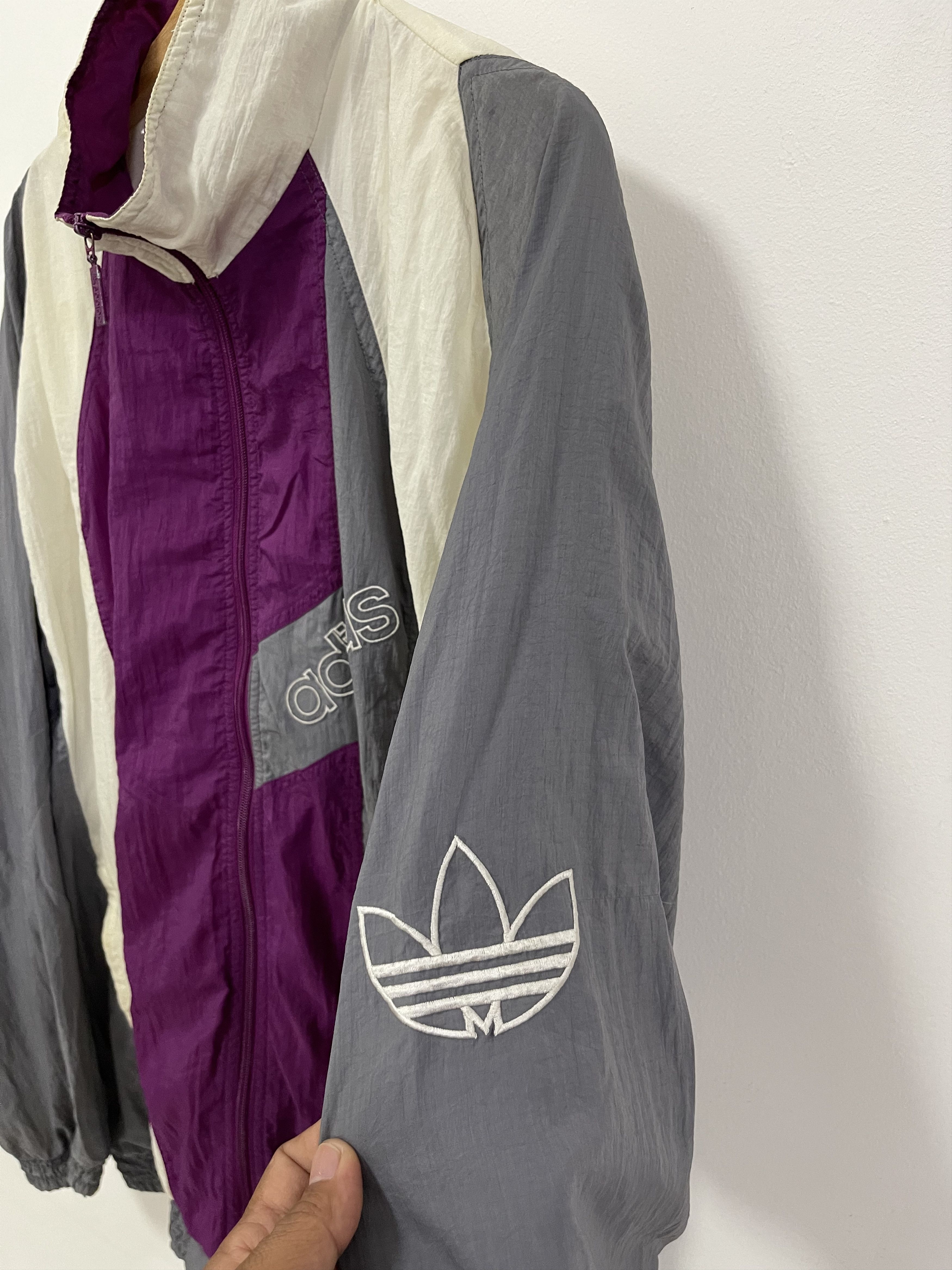 Adidas Vintage Adidas Trefoil Mini Logo Colourblock Windbreaker Size US L / EU 52-54 / 3 - 5 Thumbnail