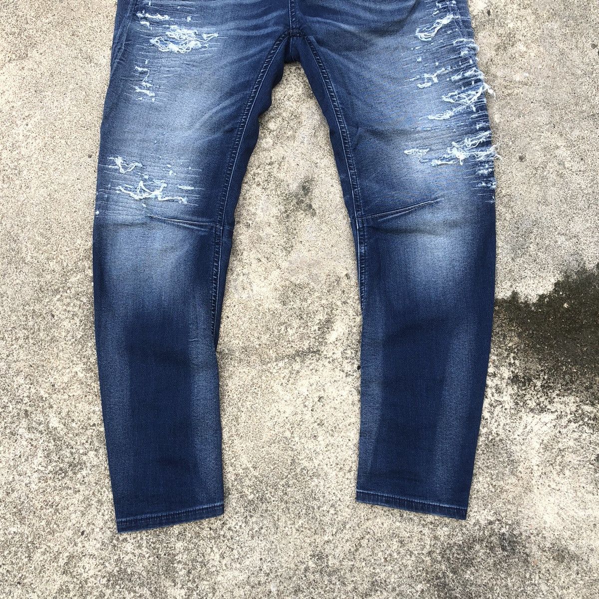 Designer × Diesel × Vintage 🔥Rare🔥Diesel Distress Sashiko Styles Curve Sweat Denim Pants Size US 28 / EU 44 - 3 Thumbnail