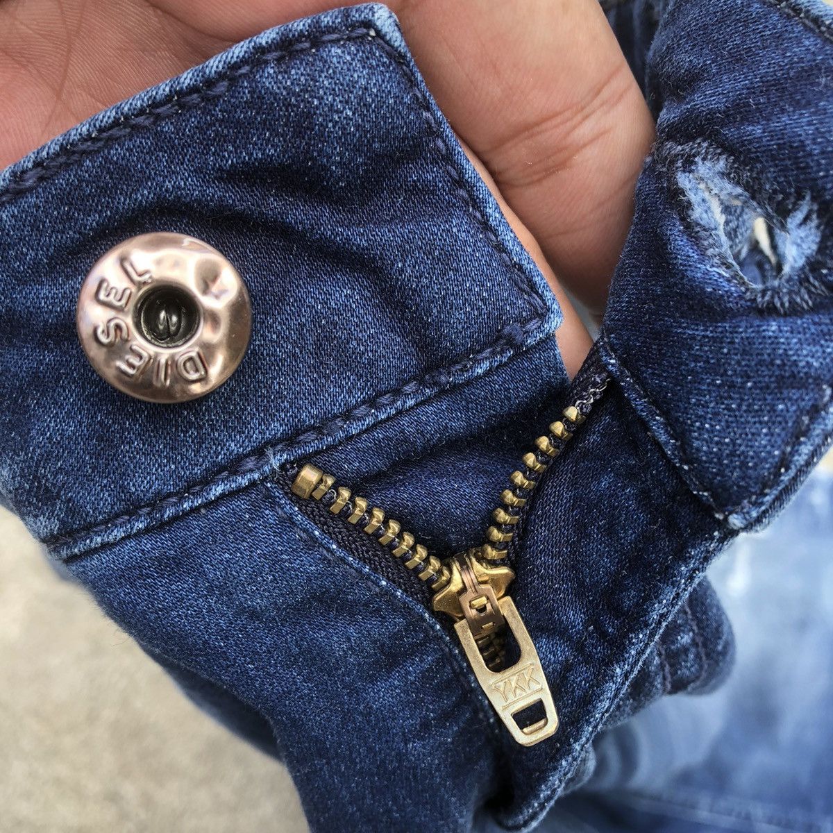 Designer × Diesel × Vintage 🔥Rare🔥Diesel Distress Sashiko Styles Curve Sweat Denim Pants Size US 28 / EU 44 - 11 Thumbnail