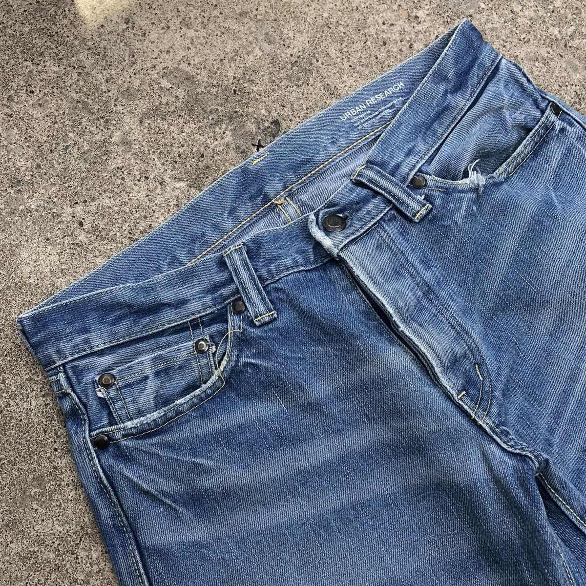Japanese Brand × URBAN RESEARCH DOORS 🔥Rare🔥🇯🇵Urban Research Stoned Wash Distress Denim Jeans Size US 31 - 14 Thumbnail