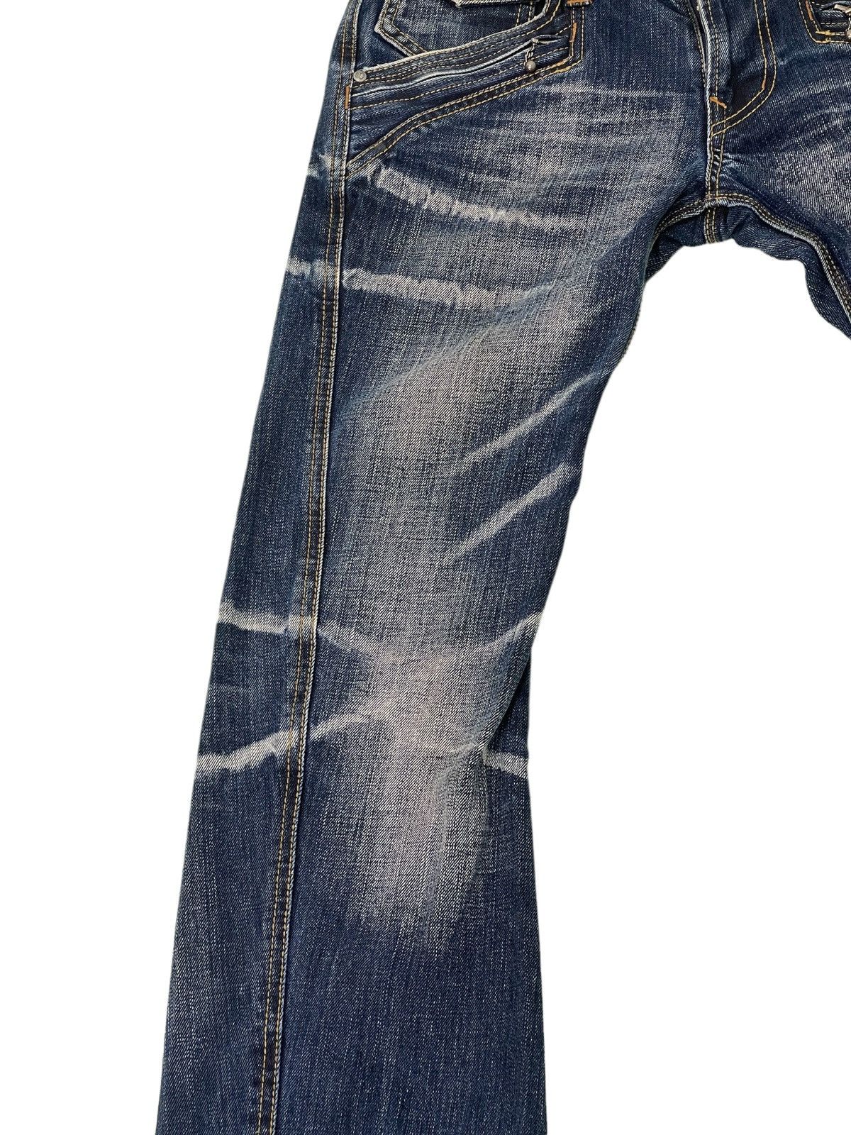 HIDEAWAYS Flare Jeans Nicole Denim Acid Wash Curve Leg Boot Cut 1🟦3 Size US 29 - 6 Thumbnail