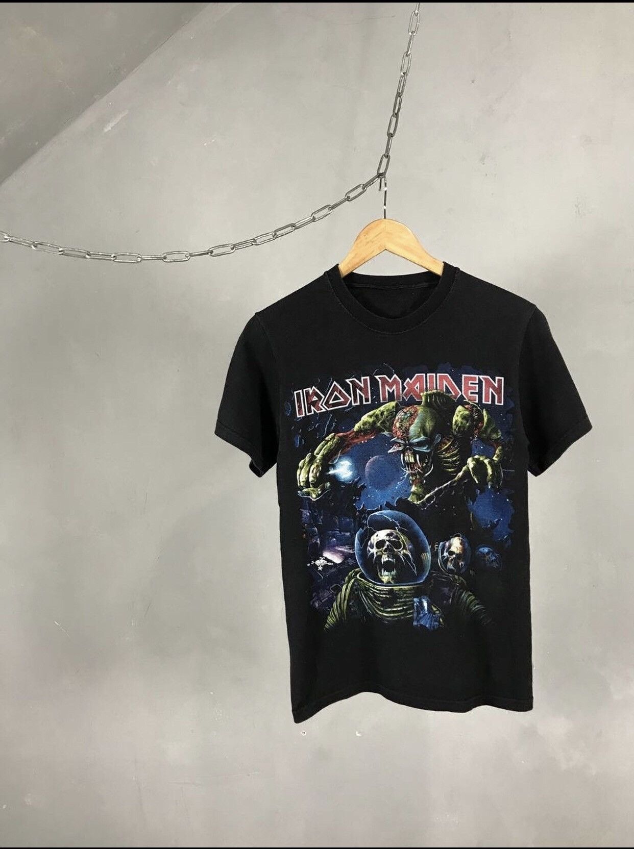 Band Tees Iron Maiden vintage rock band tee Size US S / EU 44-46 / 1 - 1 Thumbnail