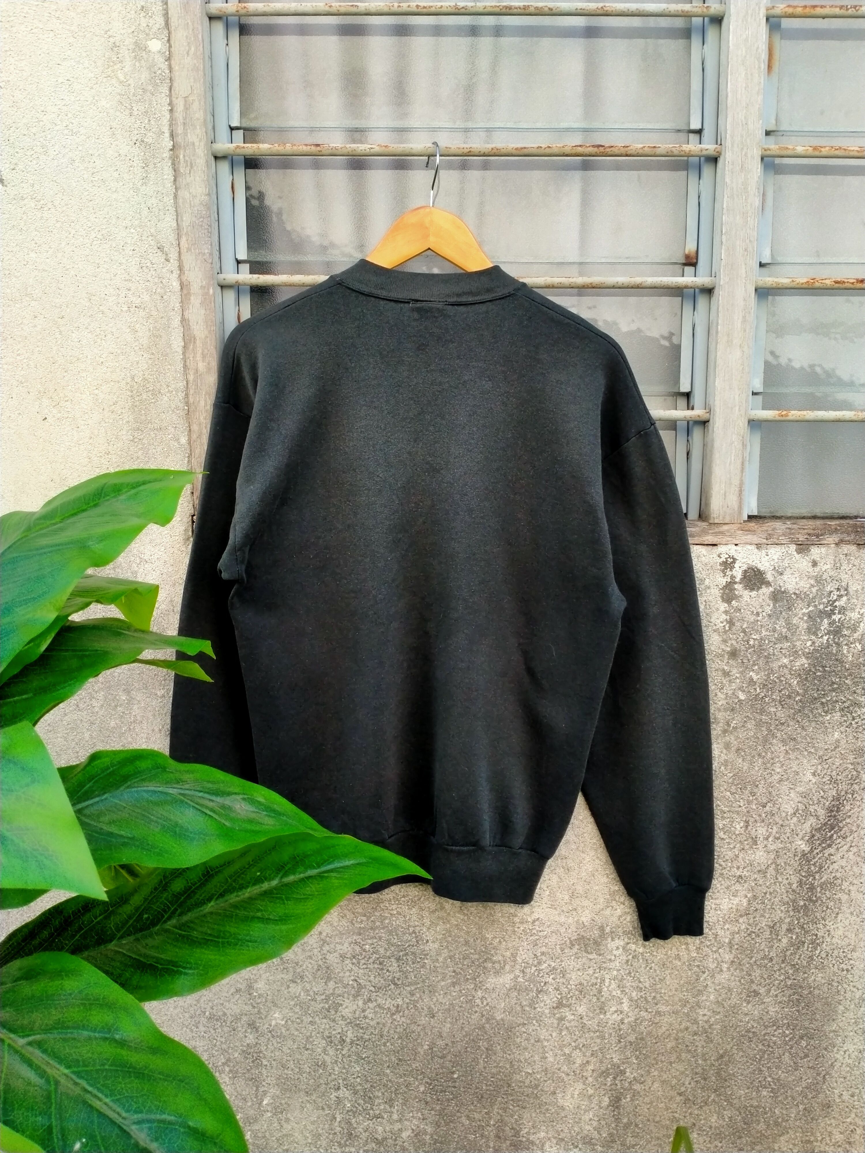 Converse × Vintage Distressed Vintage 80's Converse Spellout Crewneck Size US M / EU 48-50 / 2 - 2 Thumbnail