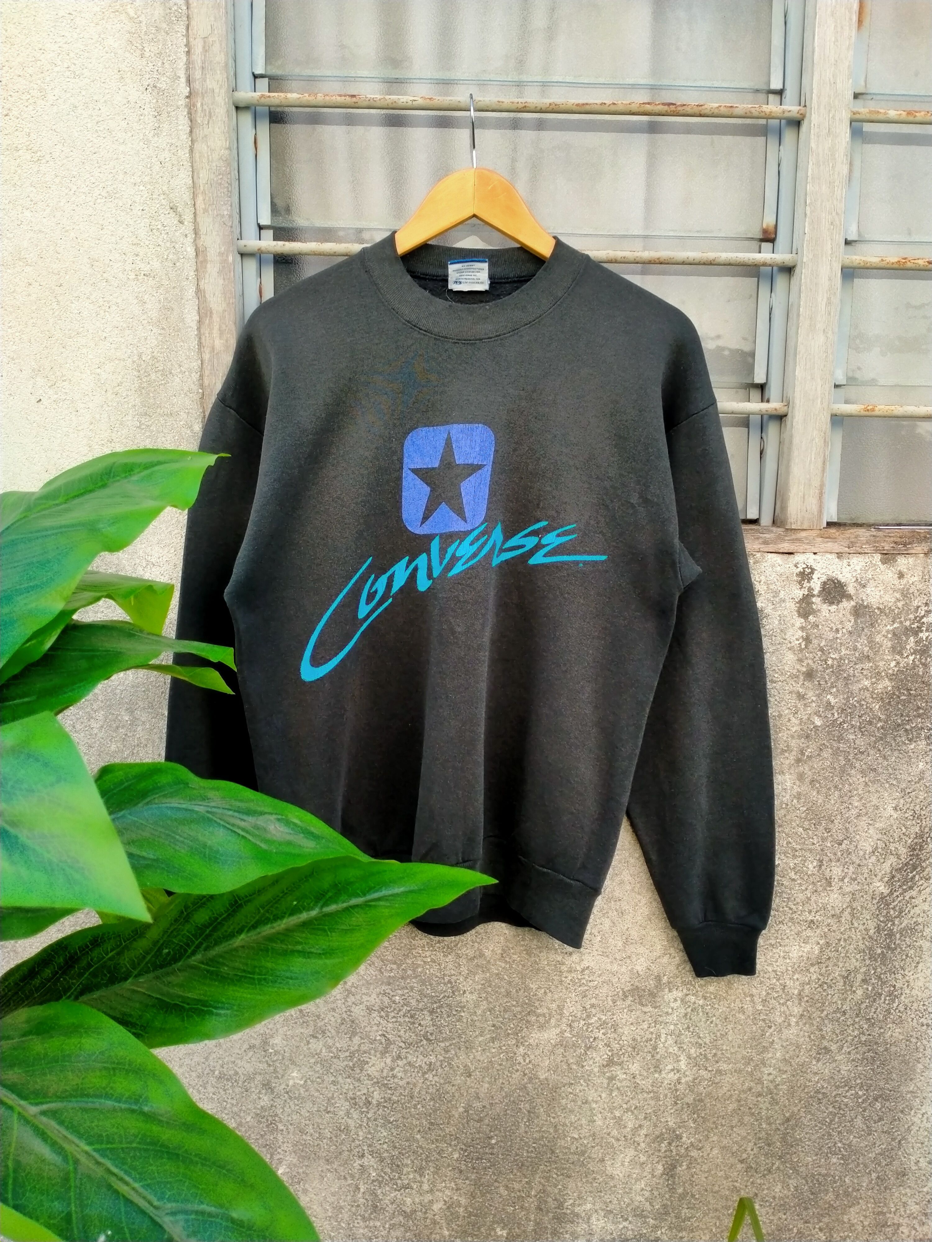 Converse × Vintage Distressed Vintage 80's Converse Spellout Crewneck Size US M / EU 48-50 / 2 - 1 Thumbnail