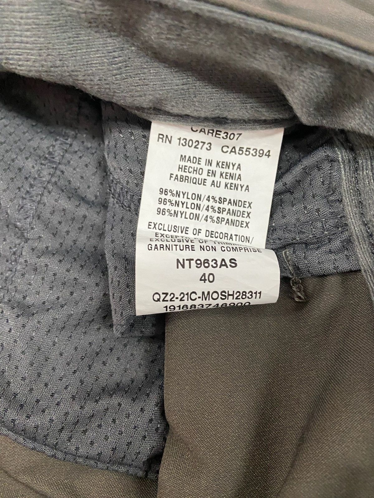 Wrangler All Terrain Gear Shorts Size US 40 / EU 56 - 2 Thumbnail