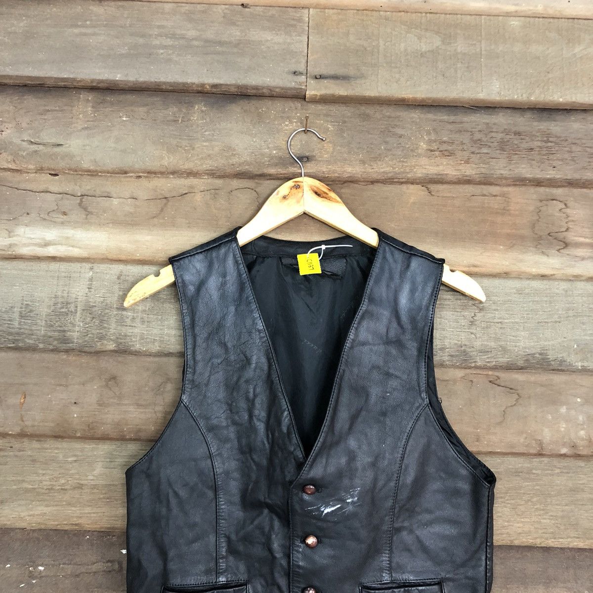 Japanese Brand DLL Japan vintage Black Leather Vest #c1137 Size US S / EU 44-46 / 1 - 2 Thumbnail