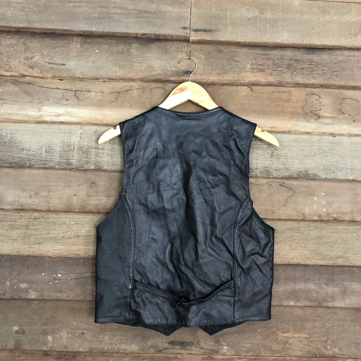 Japanese Brand DLL Japan vintage Black Leather Vest #c1137 Size US S / EU 44-46 / 1 - 9 Thumbnail