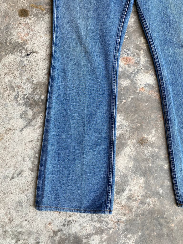 Levi's SICKS💥Vintage Light Wash Levi's 517 Flare bootcut Jeans Size US 34 / EU 50 - 5 Thumbnail
