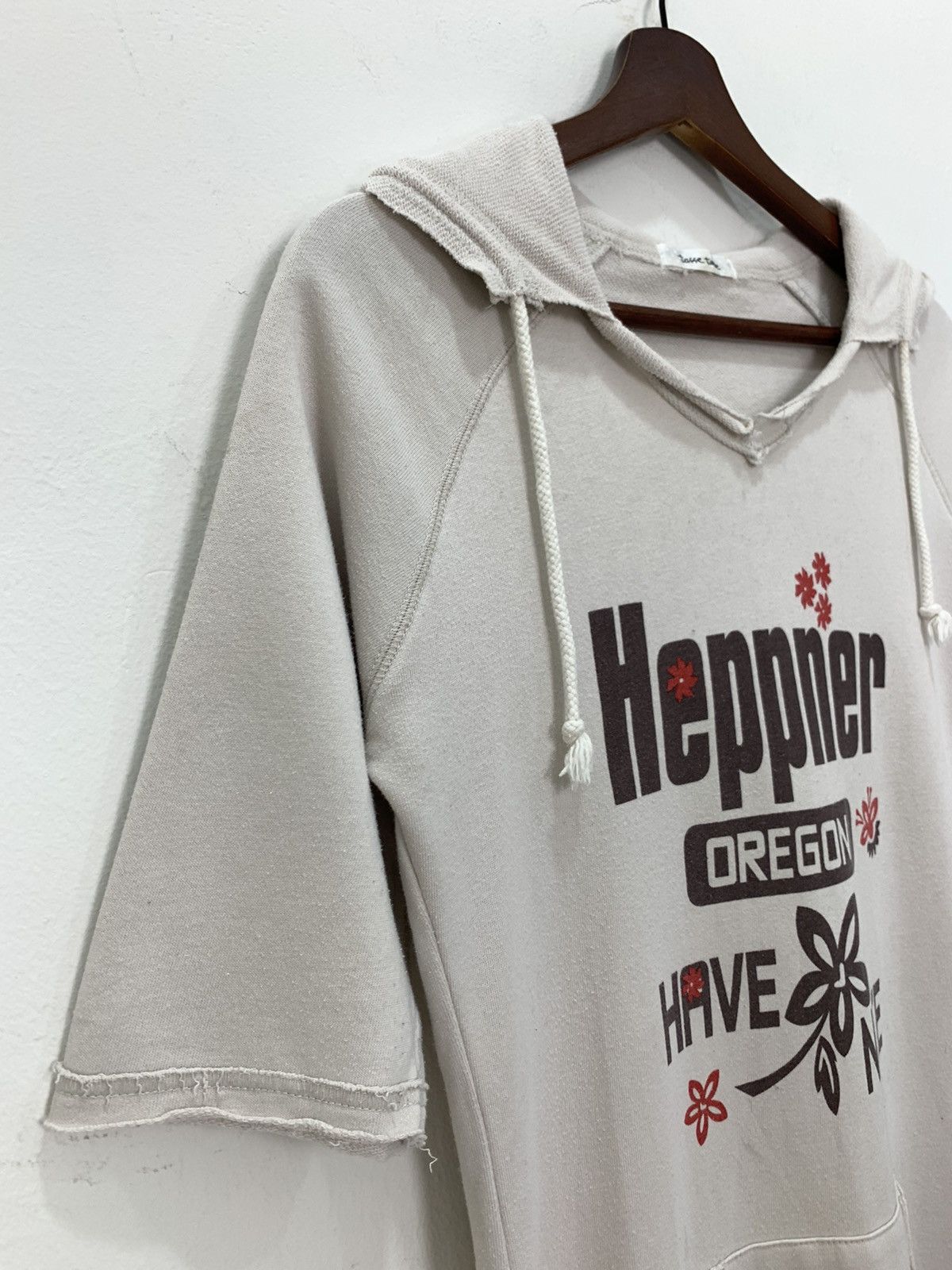 Japanese Brand TASSE Short Sleeve Biglogo Sleepwear Pullover Hoodie Jacket Size S / US 4 / IT 40 - 7 Thumbnail