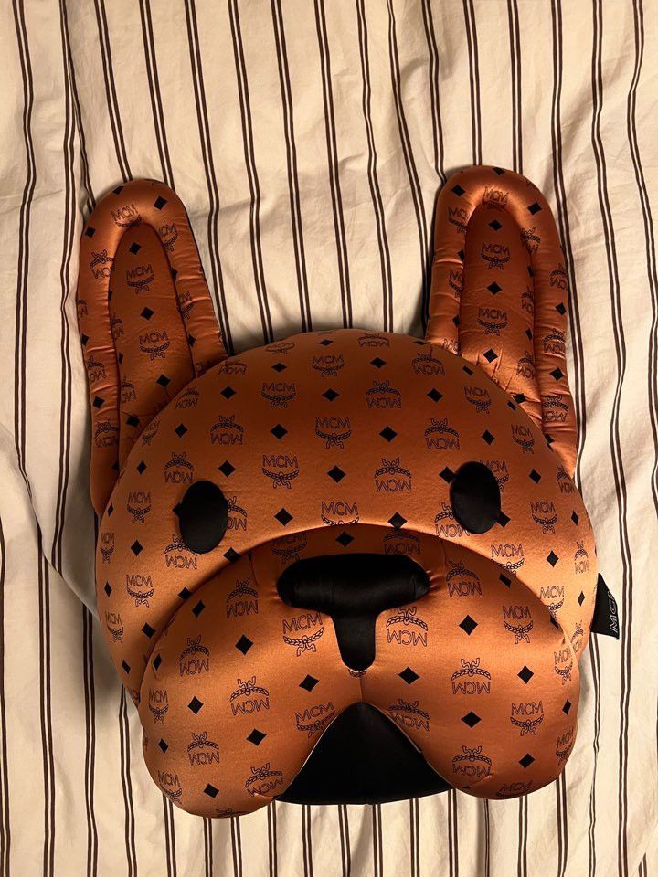 MCM MCM monogram puppy cushion Size ONE SIZE - 2 Thumbnail