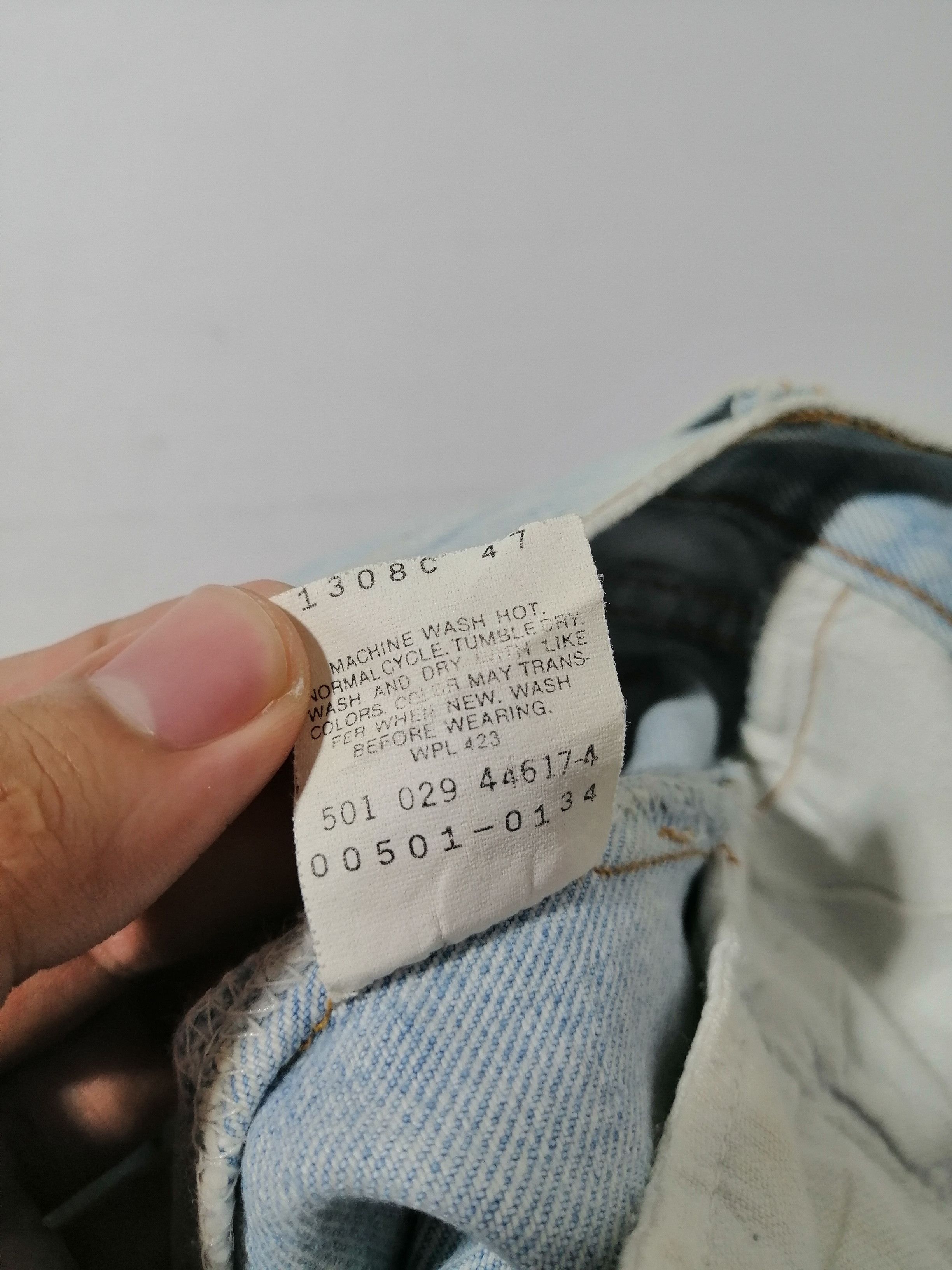 Levi's × Levi's Vintage Clothing × Vintage Vintage 90s Levi's 501 Fly Button Denim Jeans Size US 27 - 6 Thumbnail