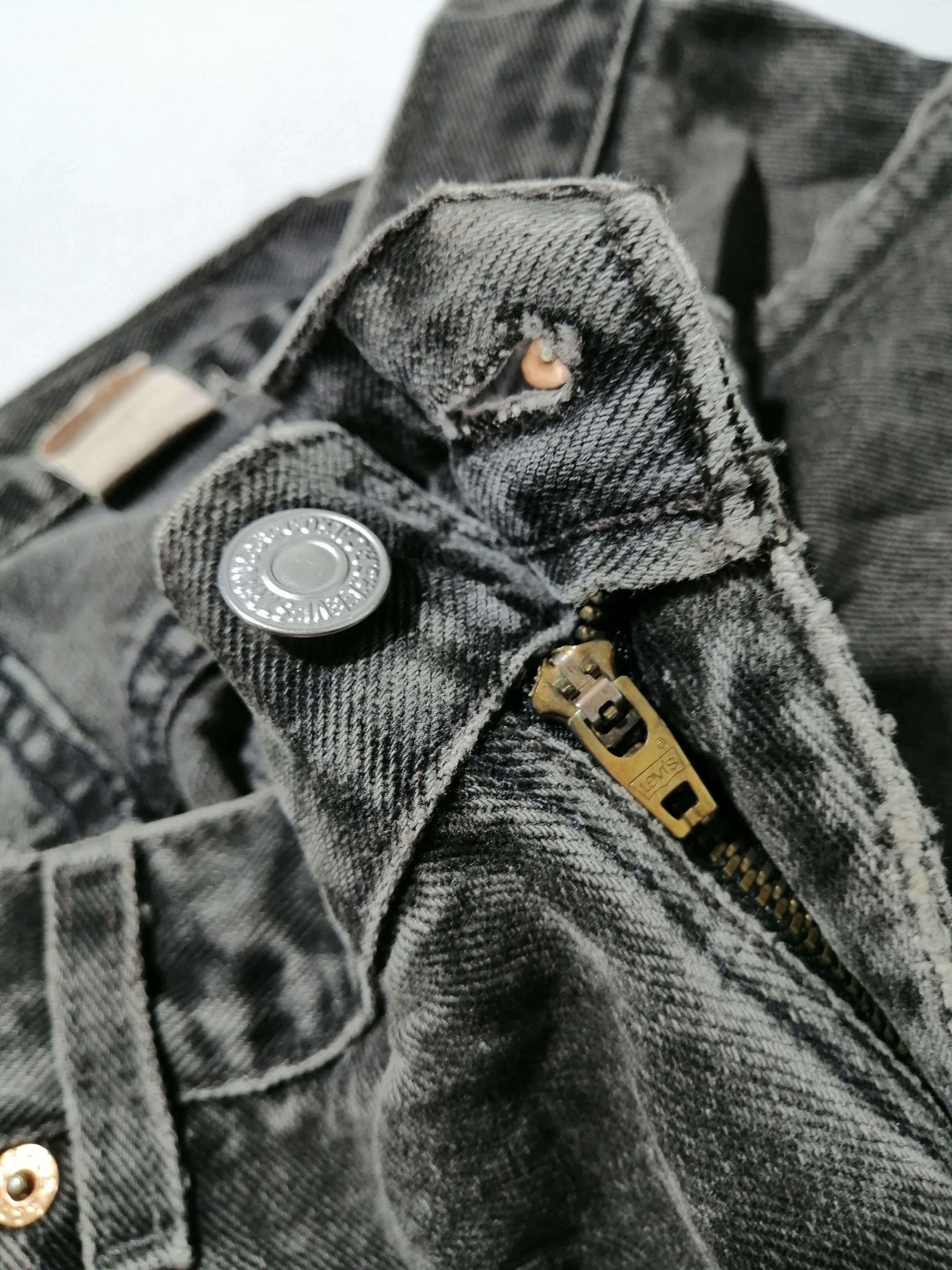 Levi's × Levi's Vintage Clothing Levi's Strauss 550 Black Denim Jeans Size US 30 / EU 46 - 4 Thumbnail
