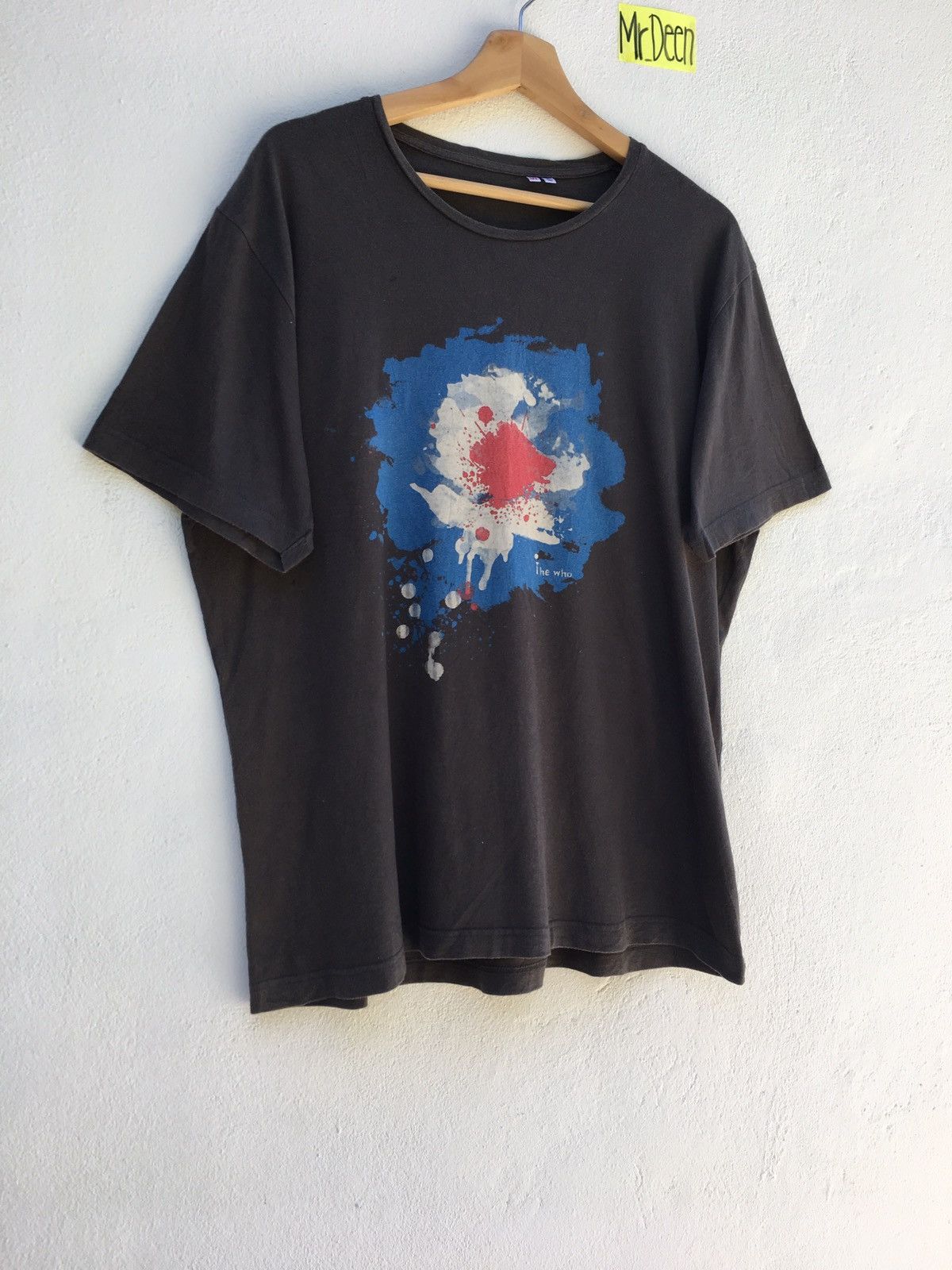 Band Tees UNIQLO UT The Who Band Tshirt Size US XL / EU 56 / 4 - 2 Thumbnail