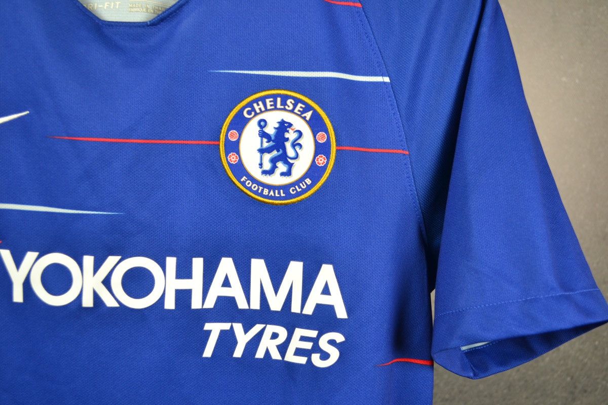 Chelsea Soccer × Nike Chelsea London 2018 Home Football Shirt Nike Soccer Jersey Size US S / EU 44-46 / 1 - 5 Thumbnail