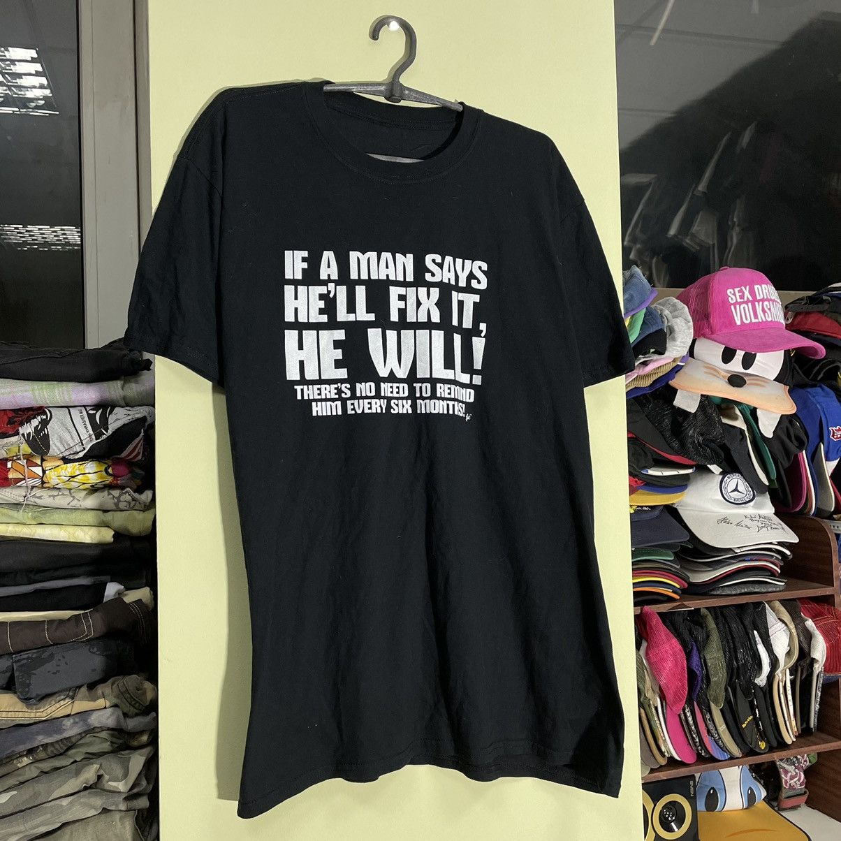 Vintage Vintage 90s Graphic Humor Tee Black Single Stitch Cropped L Size US L / EU 52-54 / 3 - 2 Thumbnail
