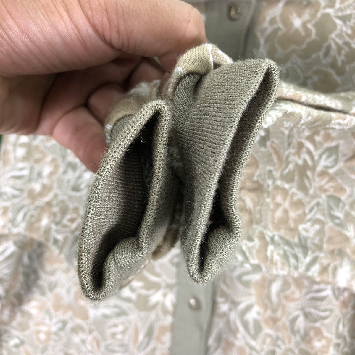 Aran Isles Knitwear × Japanese Brand × Vintage Vintage 90's Polo Knit Shirt Button up Quarter Sleeve Size M / US 6-8 / IT 42-44 - 9 Thumbnail