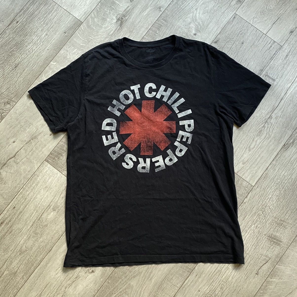 Band Tees AMAZING RED HOT CHILLI PEPPERS BAND FADED T SHIRT Size US XL / EU 56 / 4 - 1 Thumbnail
