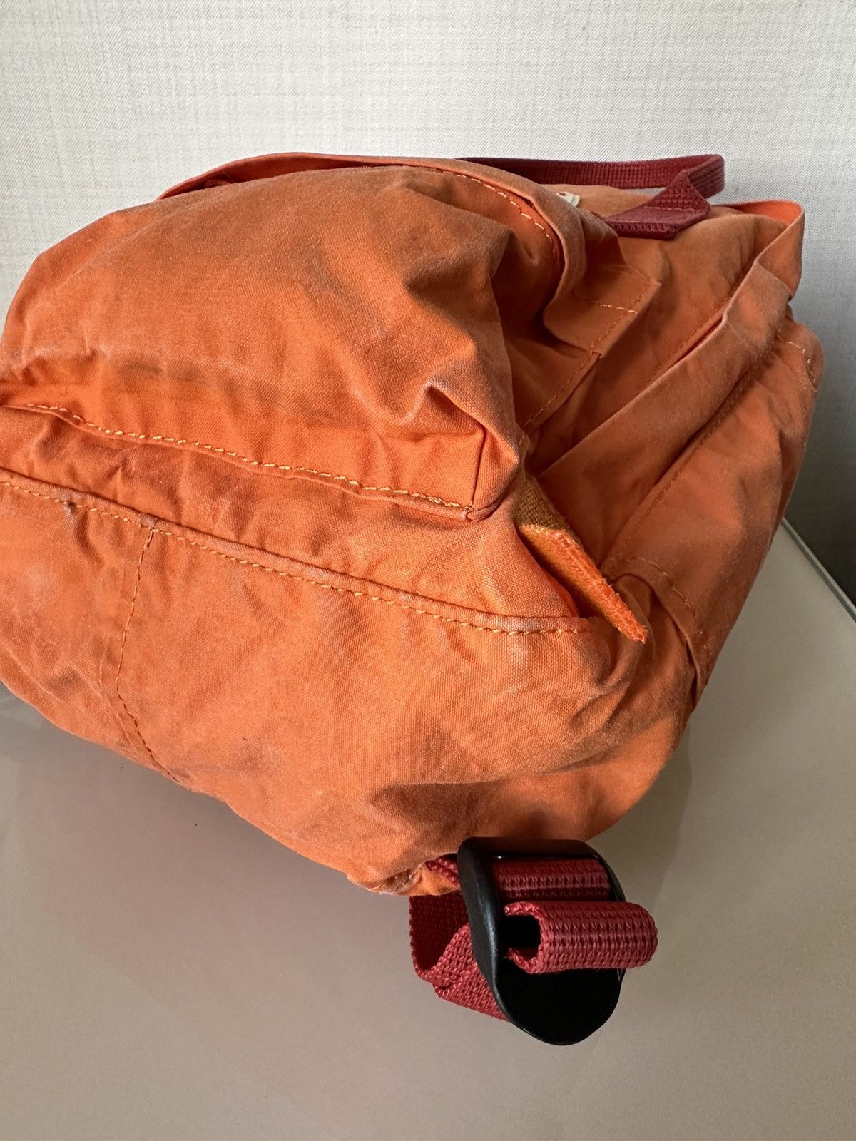 Fjallraven Fjallraven Kanken Mini Backpack Orange Size ONE SIZE - 2 Thumbnail