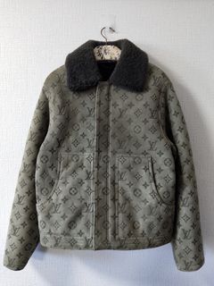 Louis Vuitton Shearling Embossed Monogram Jacket BLACK. Size 44