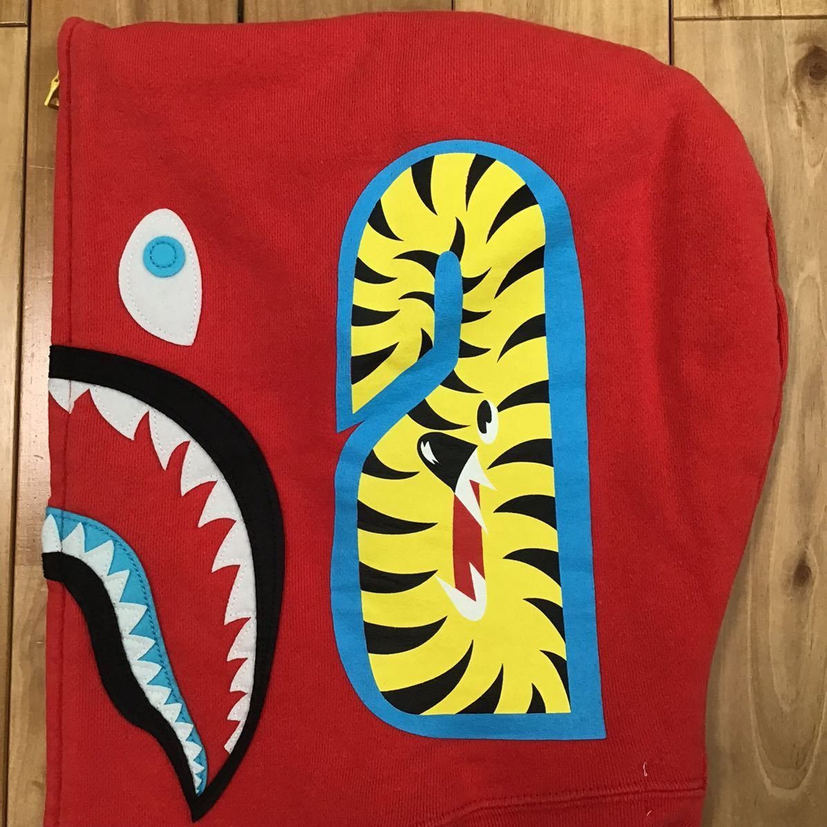 Bape 2010 BAPE Neon Shark full zip Hoodie Red Size US M / EU 48-50 / 2 - 5 Thumbnail
