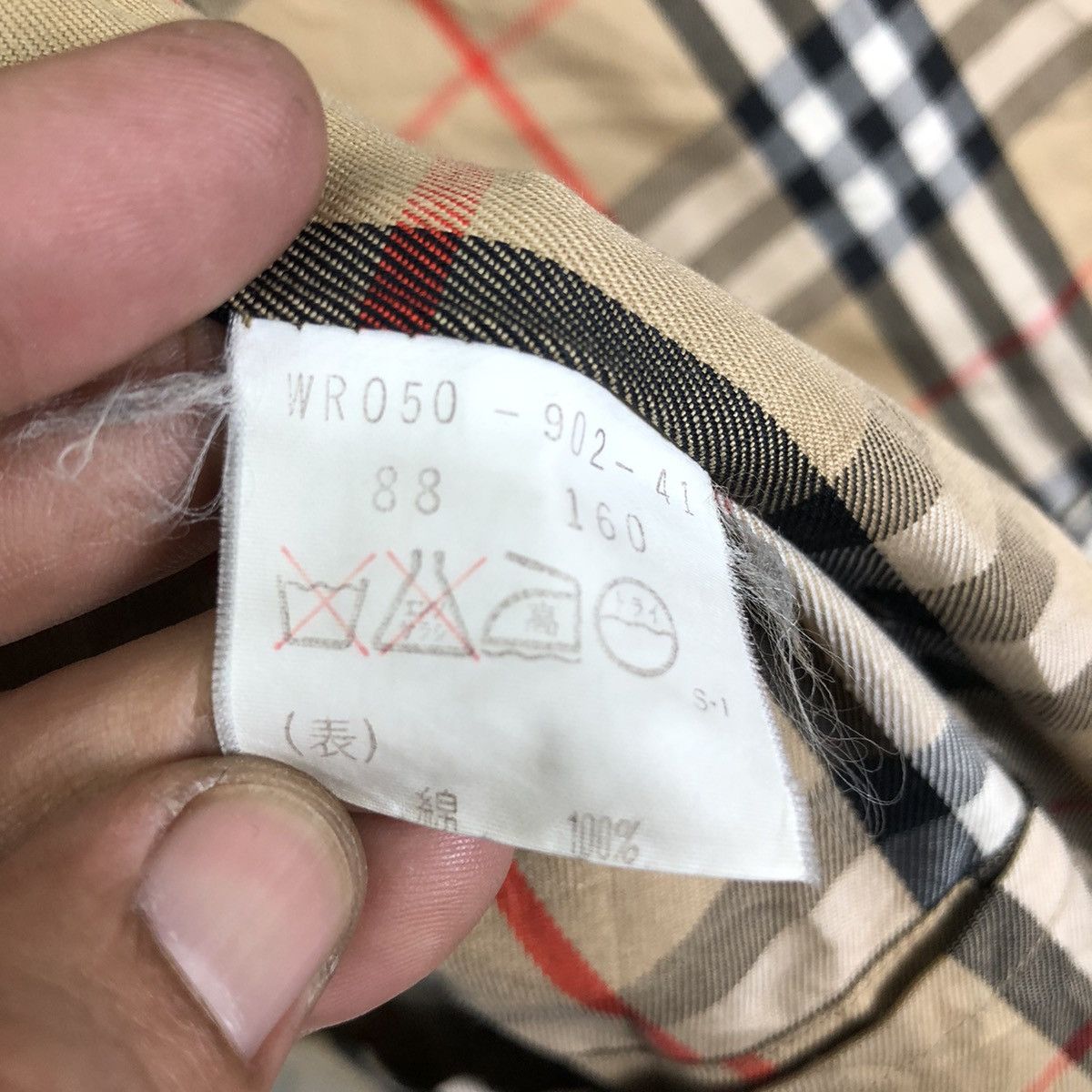 Burberry 💥VINTAGE BURBERRY NOVA CHECK TRENCH COAT JACKET Size US M / EU 48-50 / 2 - 7 Thumbnail
