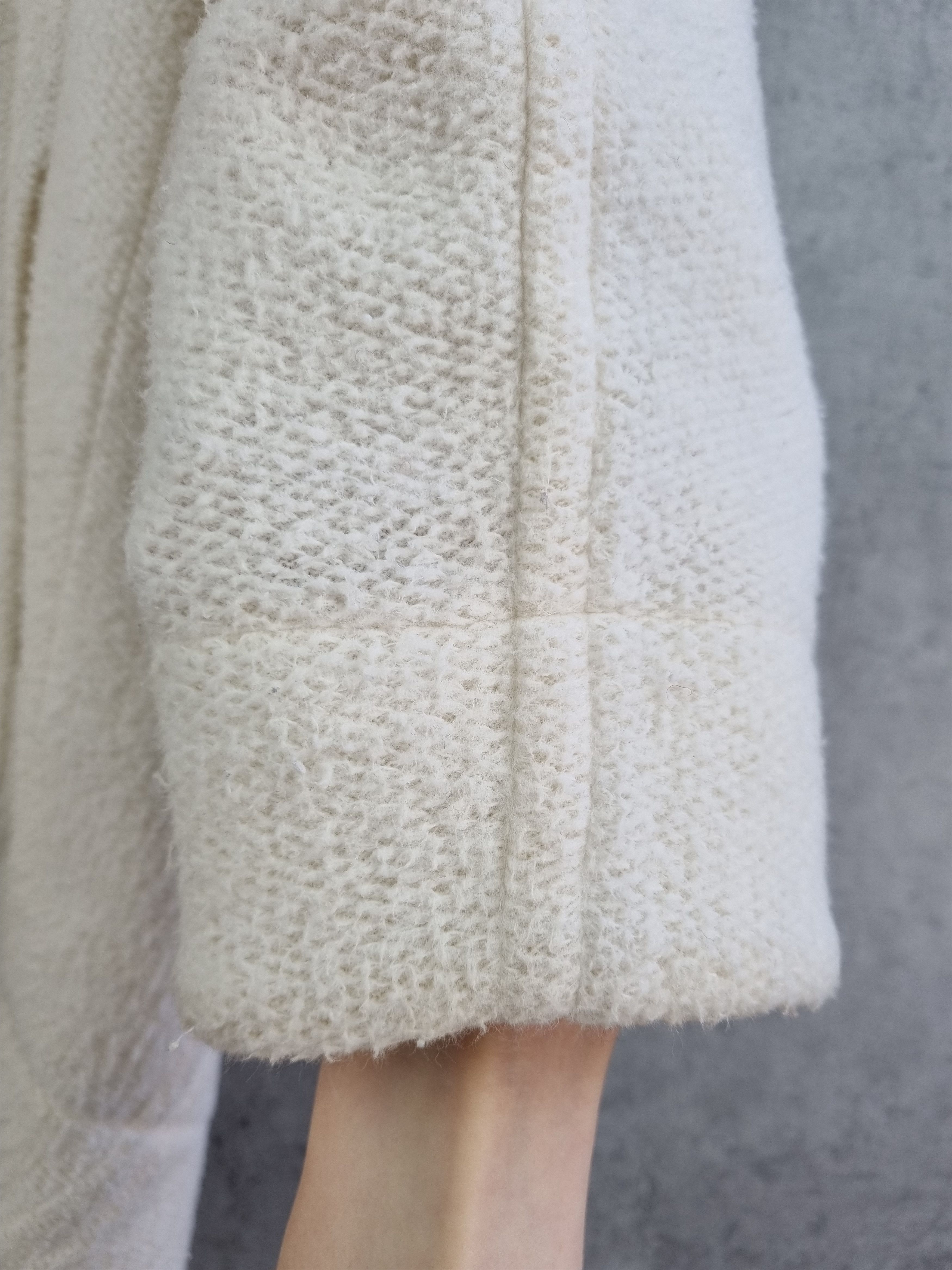 Helmut Lang Rare Helmut Lang Oversize Cocoon Wool Light Trench/Coat Size L / US 10 / IT 46 - 14 Thumbnail