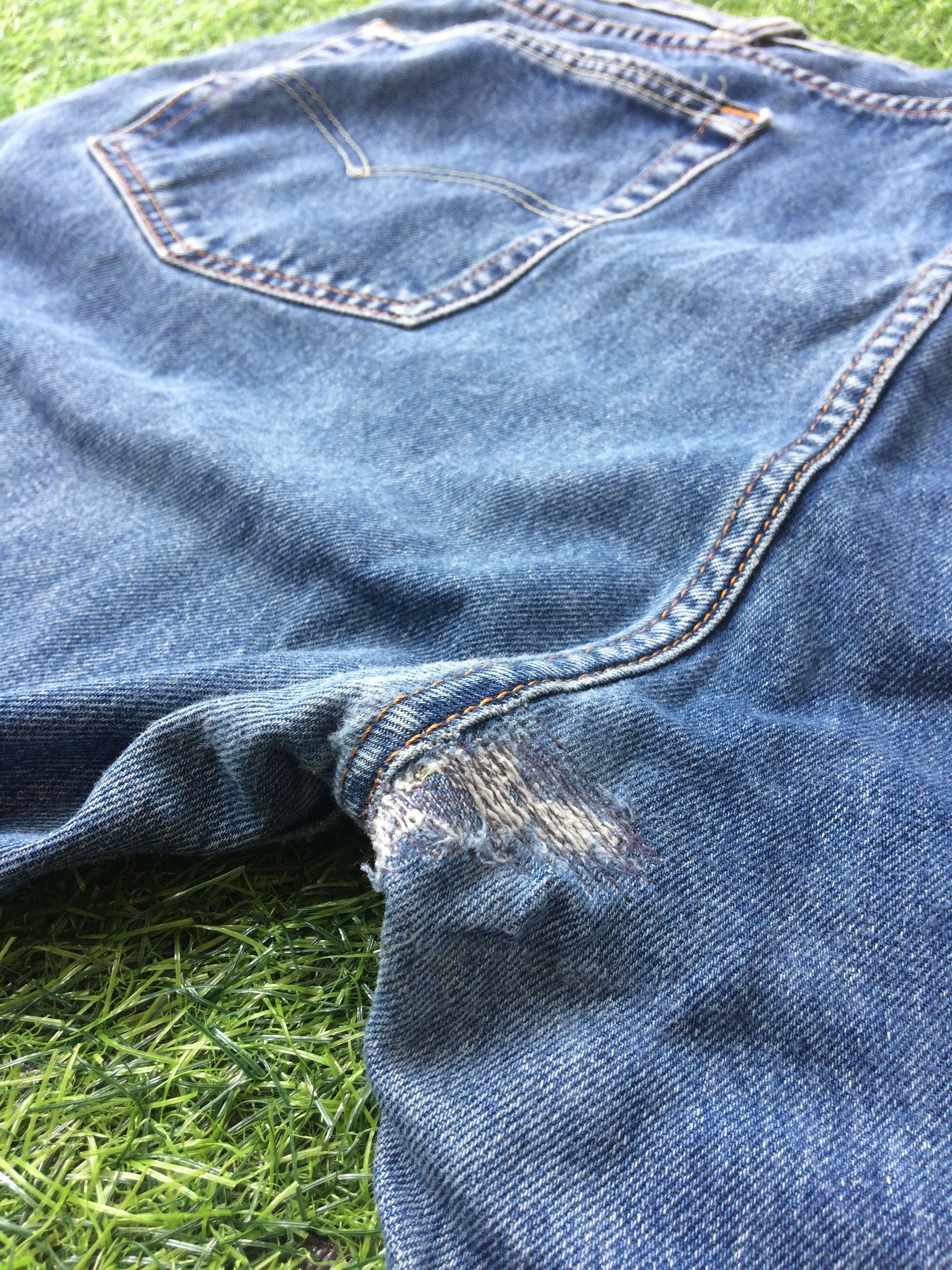 Levi's × Vintage Vintage Distressed Levis 505 Plus Size Jeans #B-298 Size US 41 - 6 Thumbnail