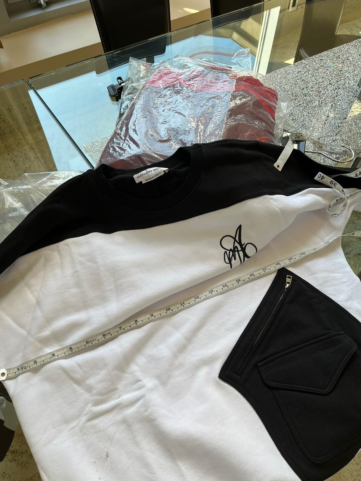 Alexander McQueen Sweater in Black & White Color Size US L / EU 52-54 / 3 - 14 Thumbnail