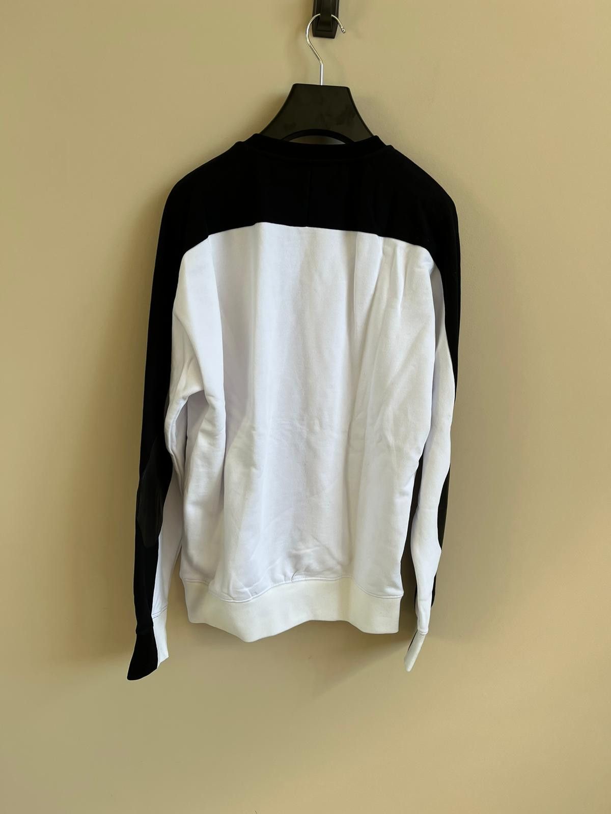 Alexander McQueen Sweater in Black & White Color Size US L / EU 52-54 / 3 - 13 Thumbnail