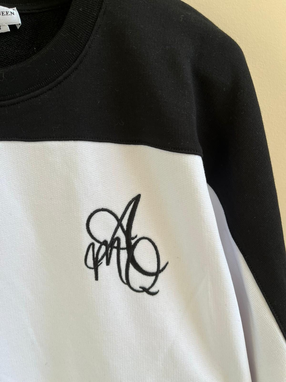 Alexander McQueen Sweater in Black & White Color Size US L / EU 52-54 / 3 - 8 Thumbnail