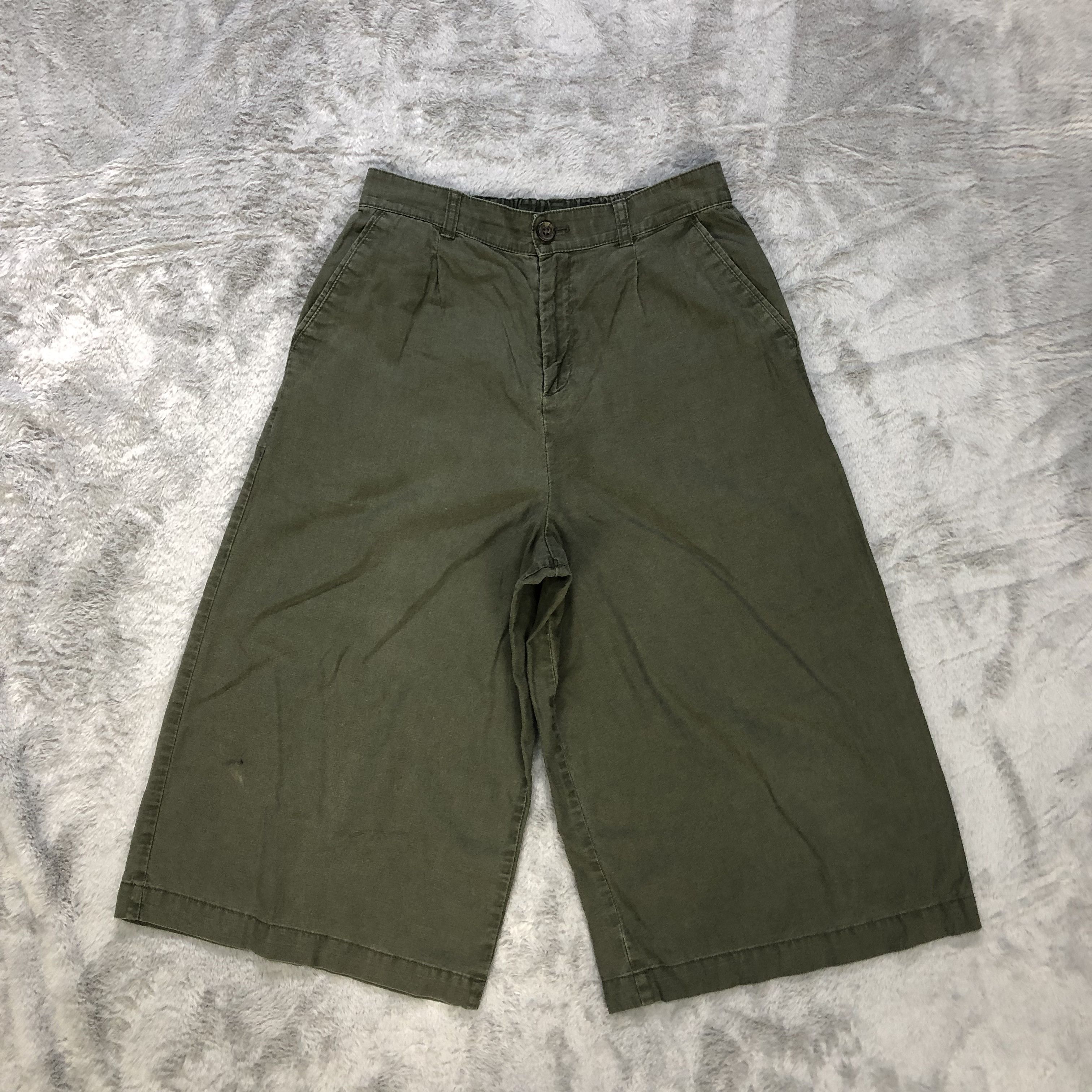 Uniqlo Olive Green Quarter Short Pants #6251-220