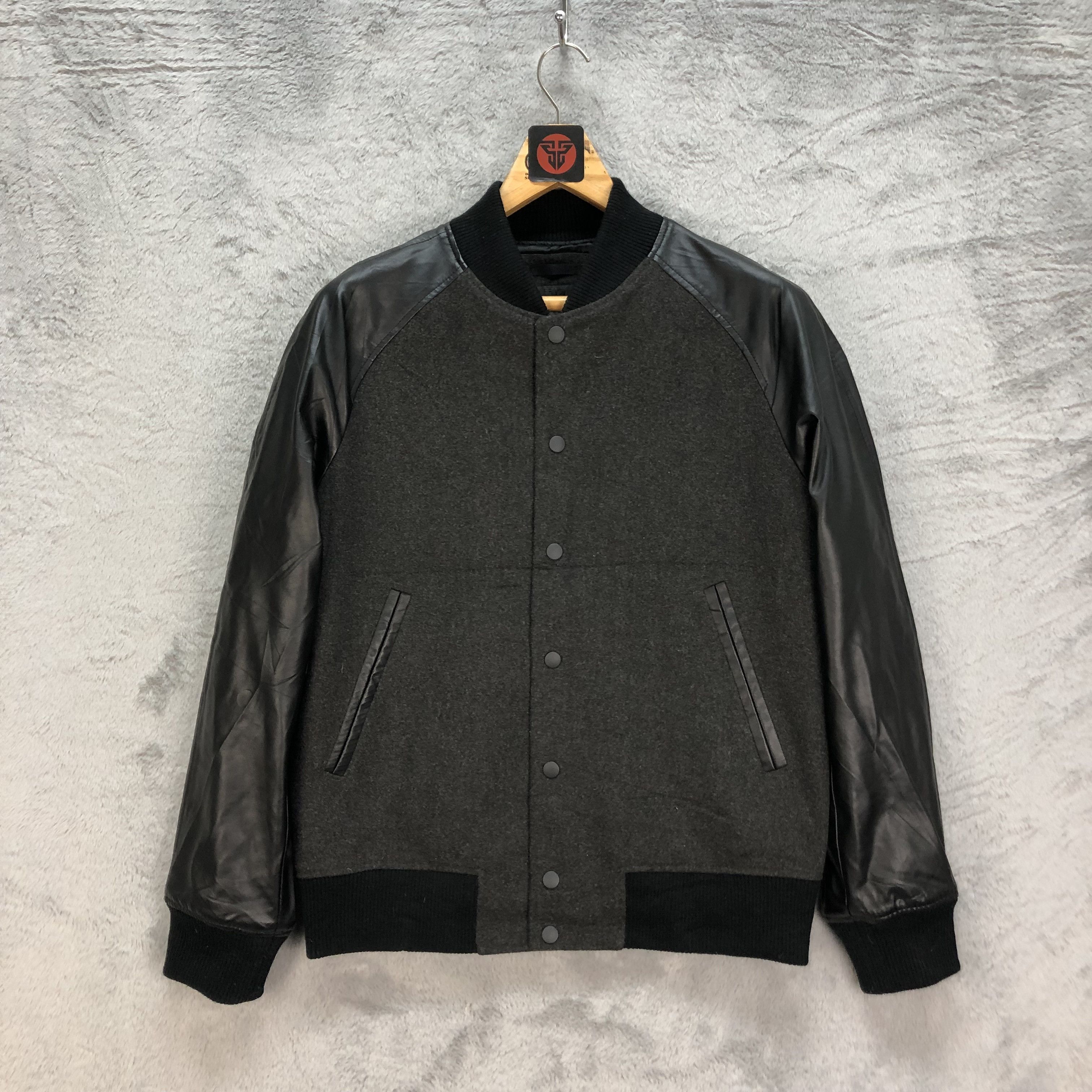 Japanese Brand Uniqlo Wool Varsity Jacket #6224-54 Size US M / EU 48-50 / 2 - 1 Thumbnail