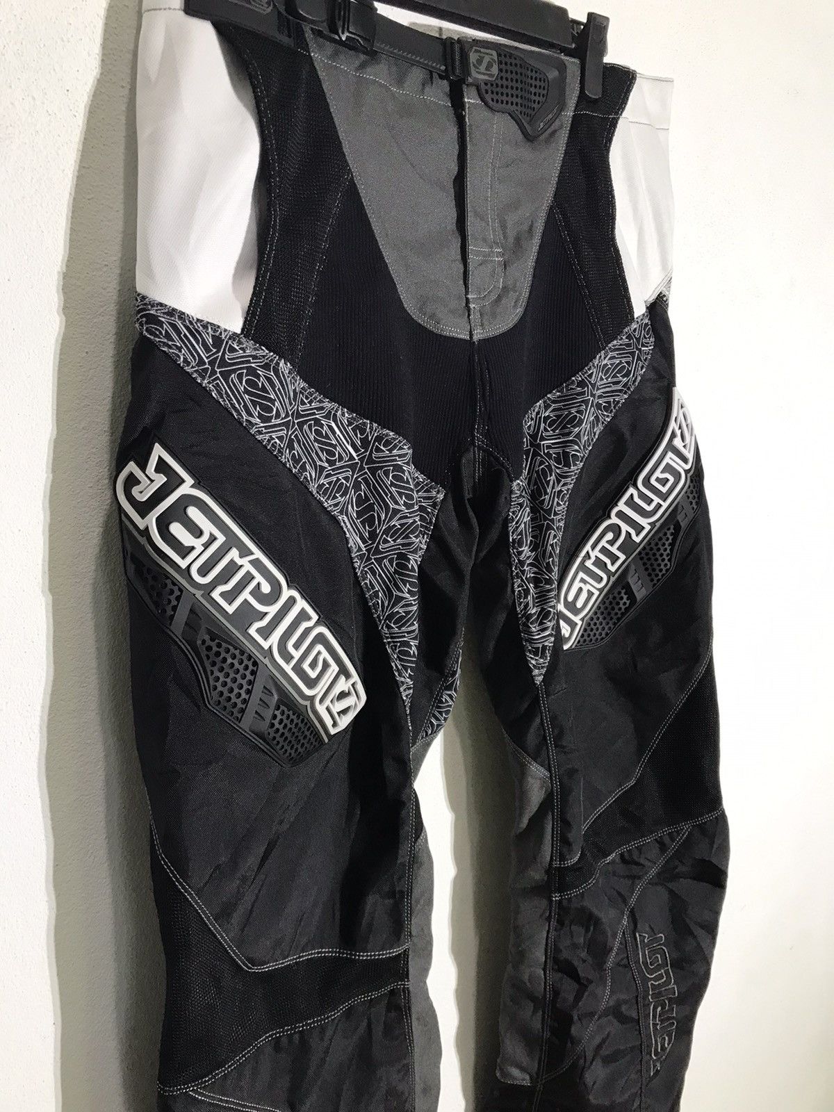 Bonfire Outerwear × Japanese Brand JET PILOT SKI PANTS BOGNER STYLE Size US 34 / EU 50 - 4 Thumbnail
