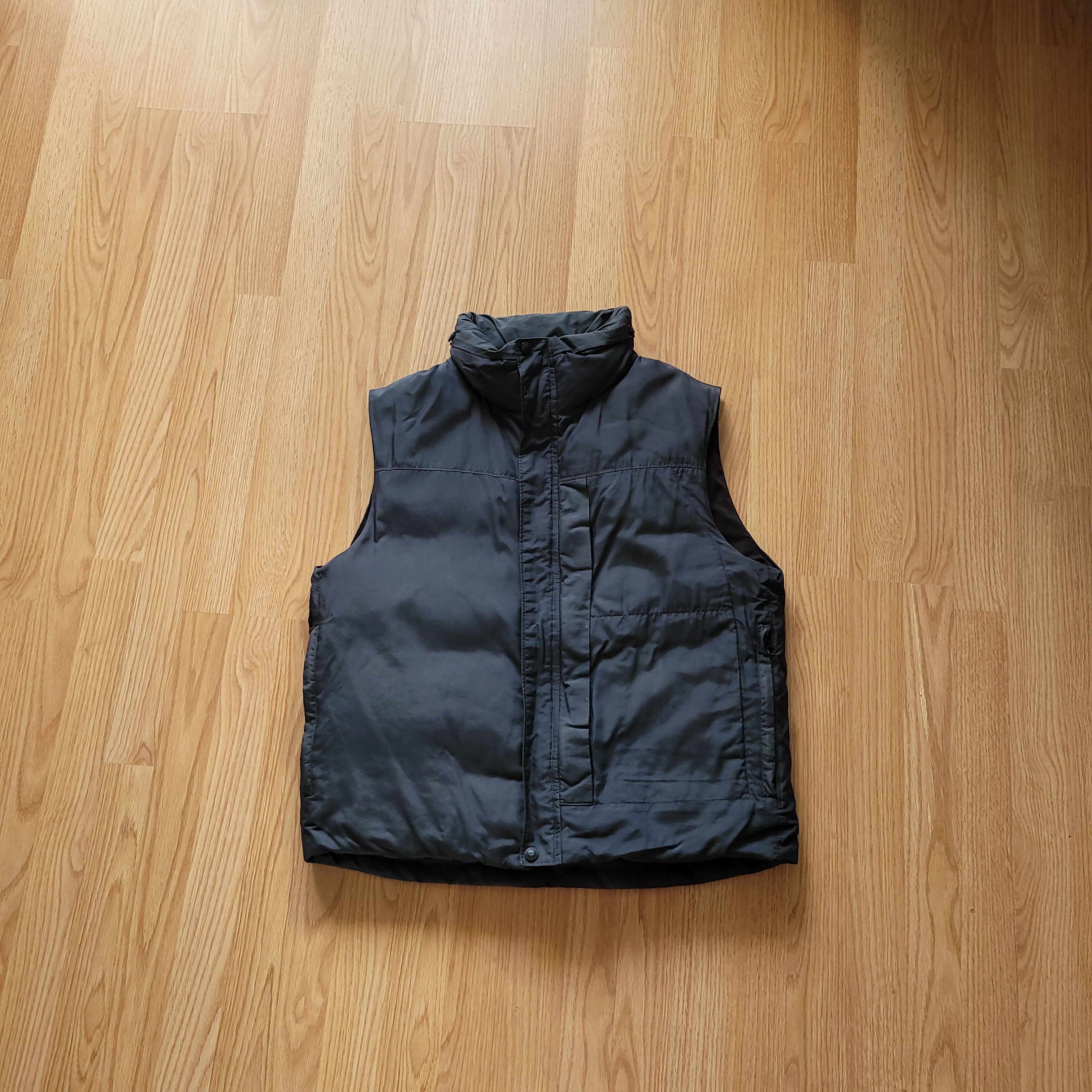 cp company vest puffer