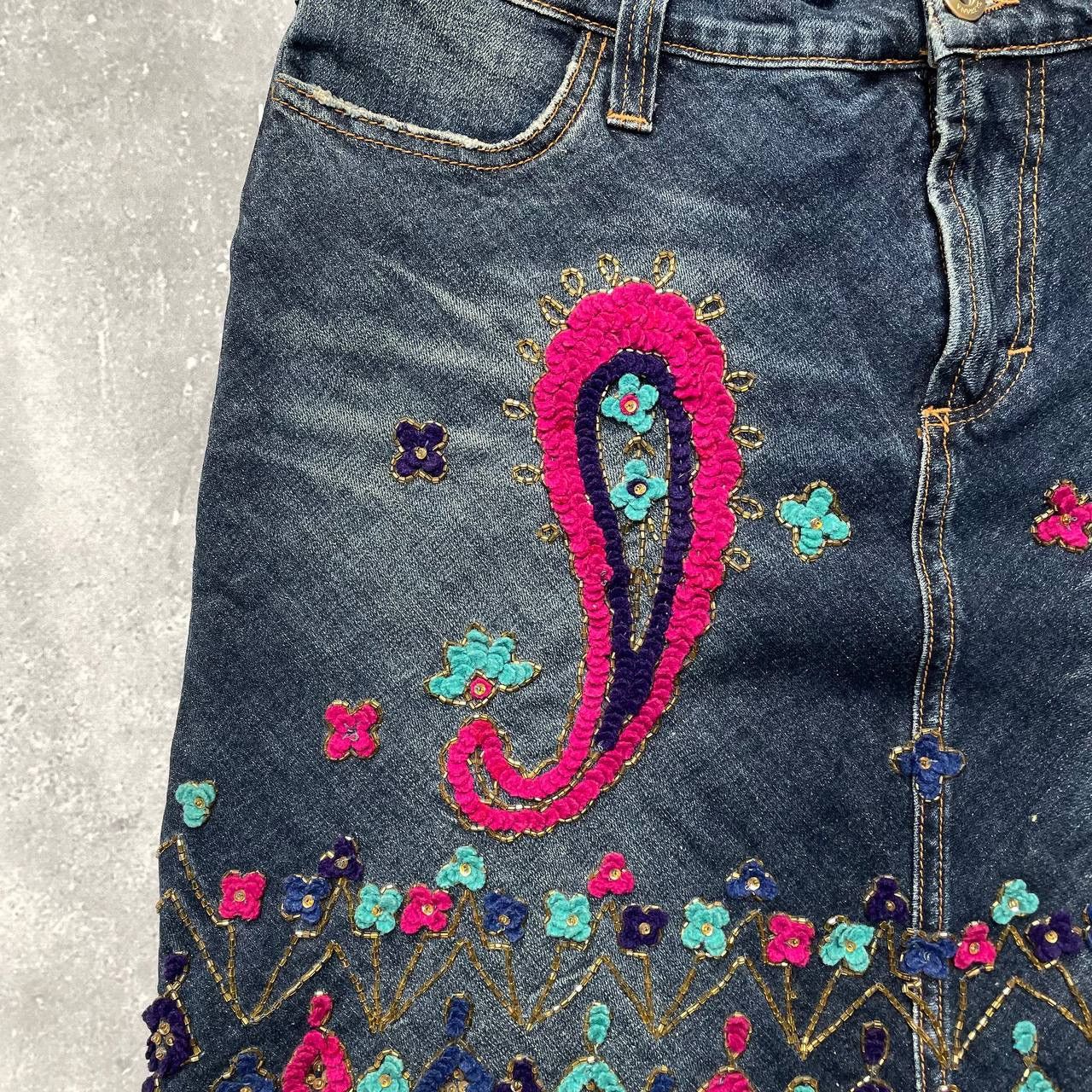 Dolce & Gabbana × Vintage Vintage Dolce & Gabbana Pencil Denim Skirt Women’s Size 30" / US 8 / IT 44 - 13 Thumbnail