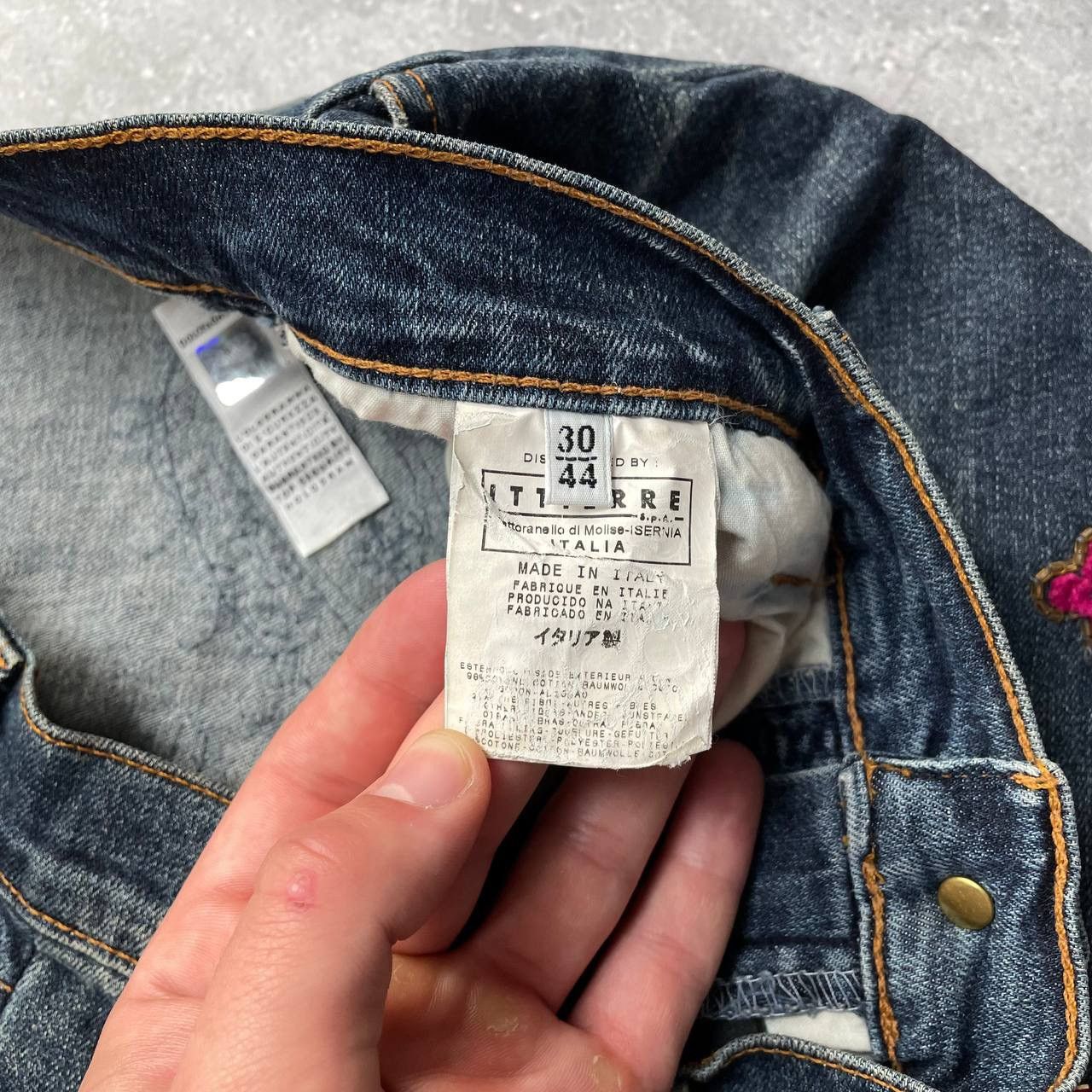 Dolce & Gabbana × Vintage Vintage Dolce & Gabbana Pencil Denim Skirt Women’s Size 30" / US 8 / IT 44 - 7 Thumbnail