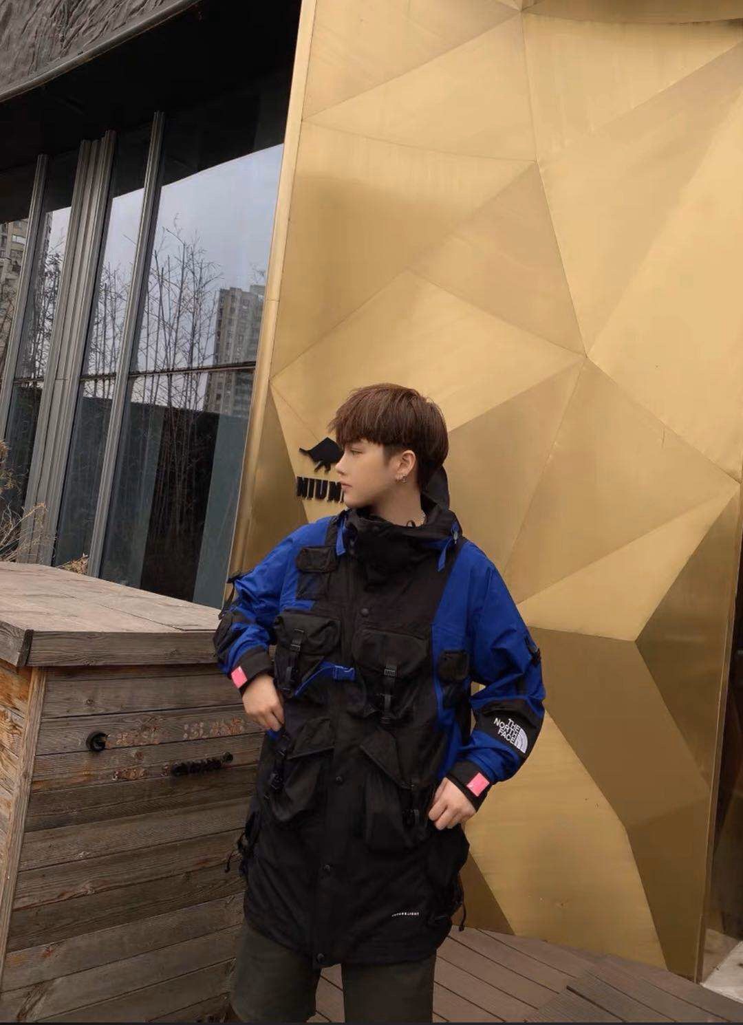 Kazuki Kuraishi × The North Face Urban Exploration KAZUKI PINK KK Alpha Futurelight™ Jacket Size US M / EU 48-50 / 2 - 23 Thumbnail