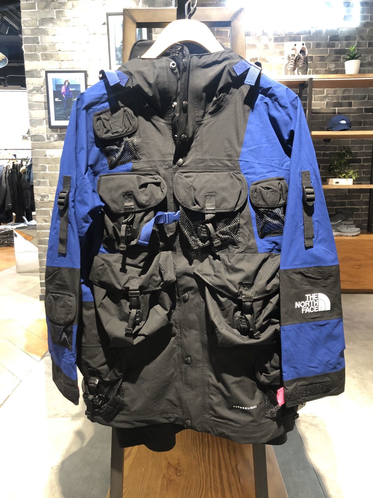 Kazuki Kuraishi × The North Face Urban Exploration KAZUKI PINK KK Alpha Futurelight™ Jacket Size US M / EU 48-50 / 2 - 3 Thumbnail