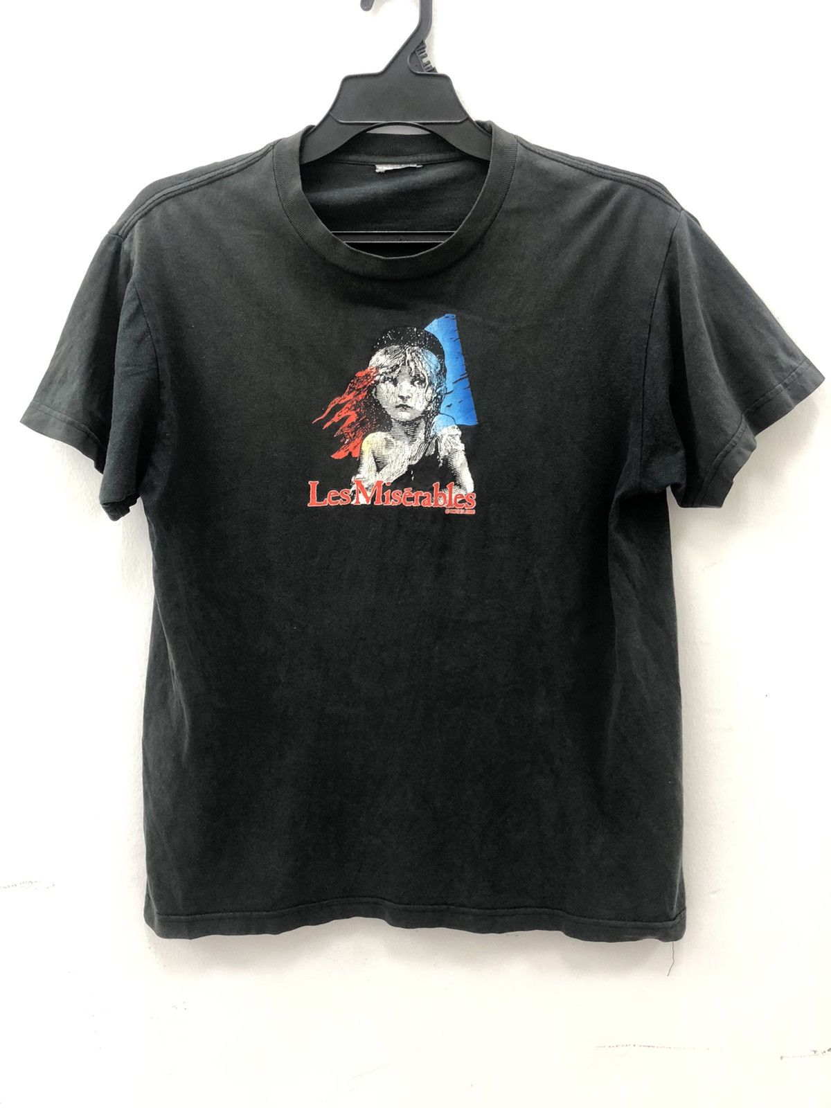 Vintage Vintage 80s Movie - Les Miserables 1986 size L Size US L / EU 52-54 / 3 - 1 Thumbnail