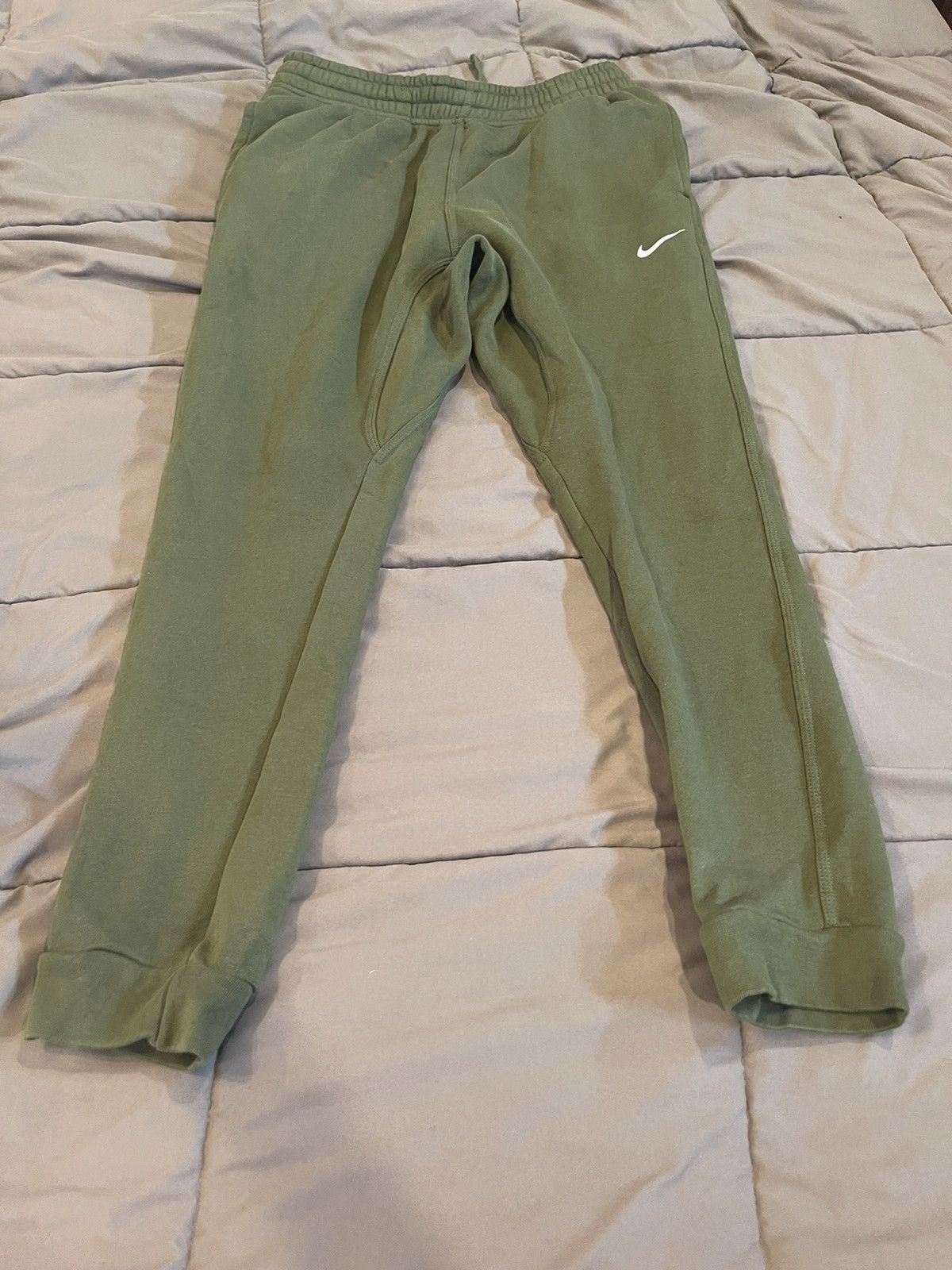 mens khaki nike joggers