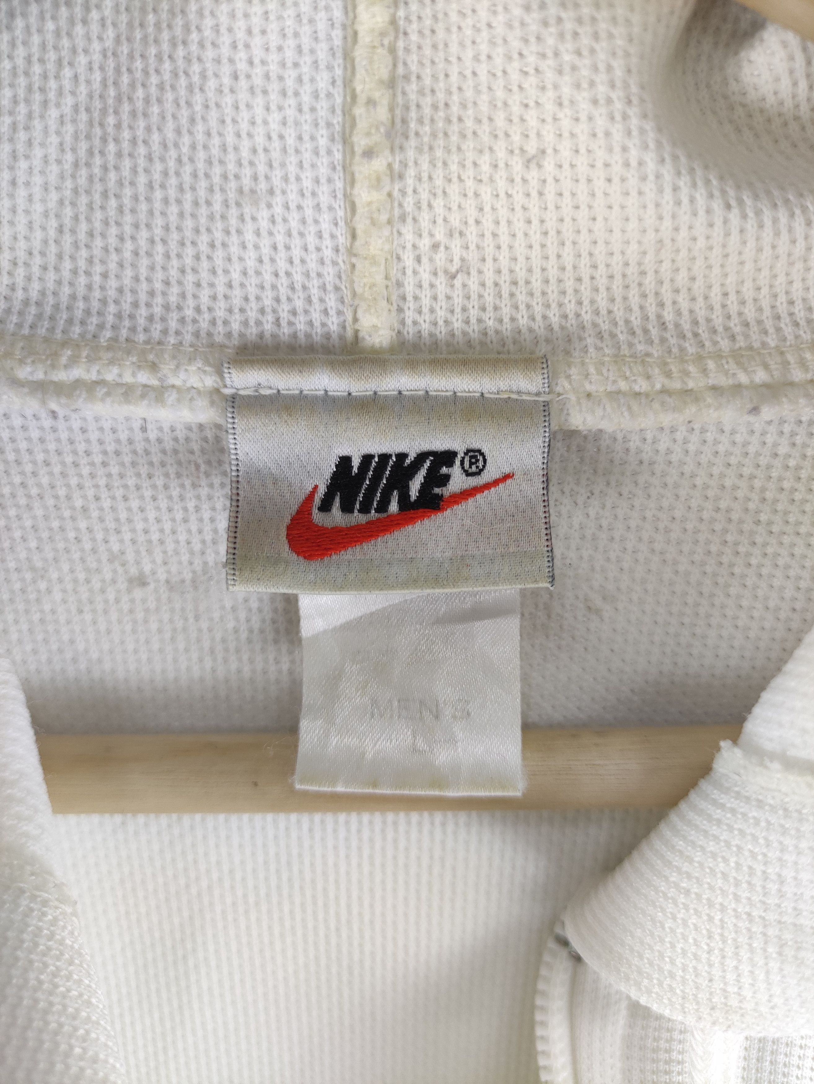 Nike Vintage Nike Swoosh Sweater Hoodie Pullover Size US L / EU 52-54 / 3 - 5 Thumbnail