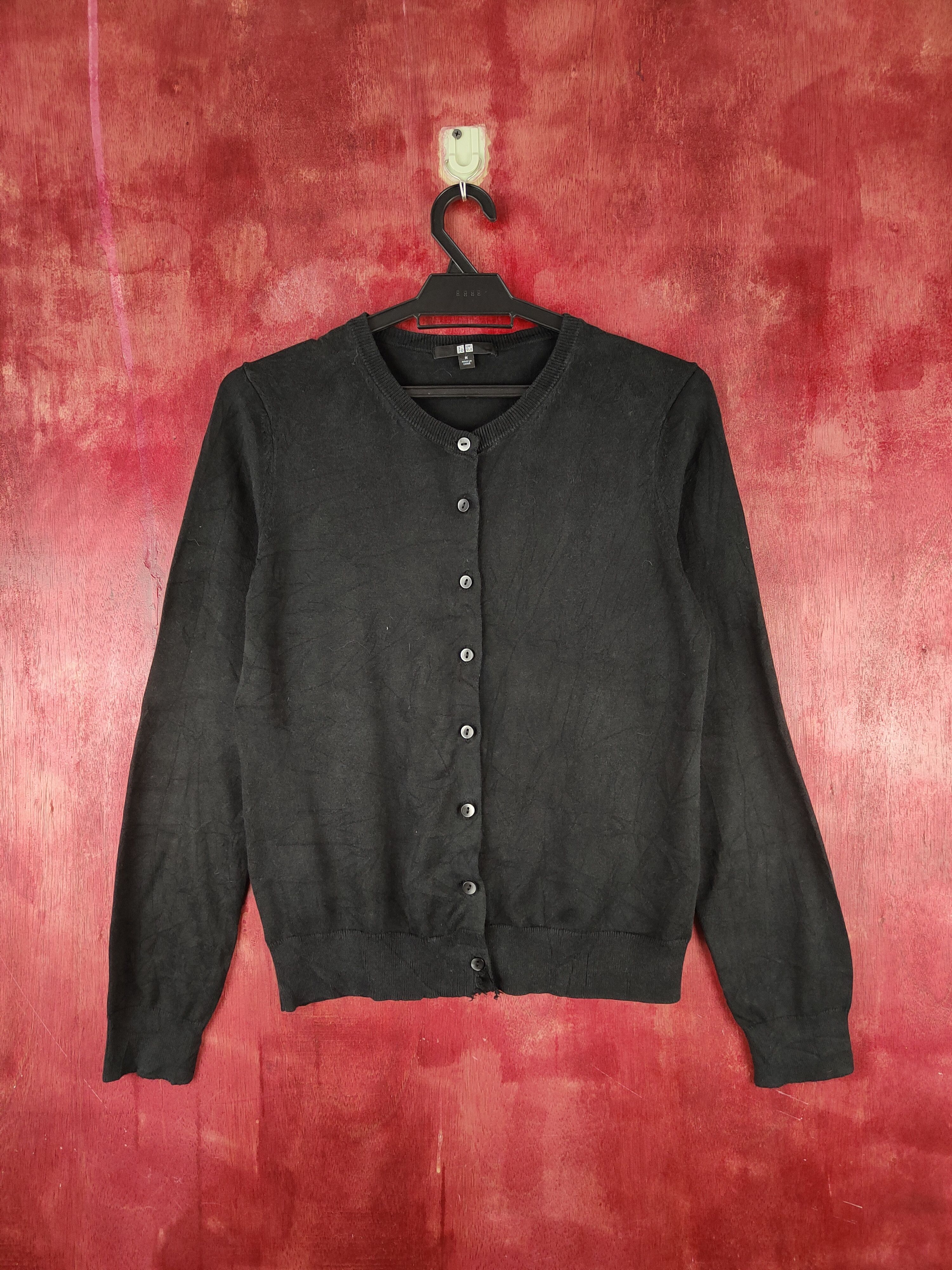 Japanese Brand Uniqlo distressed vintage plain Black Cardigan #S932 Size M / US 6-8 / IT 42-44 - 1 Thumbnail