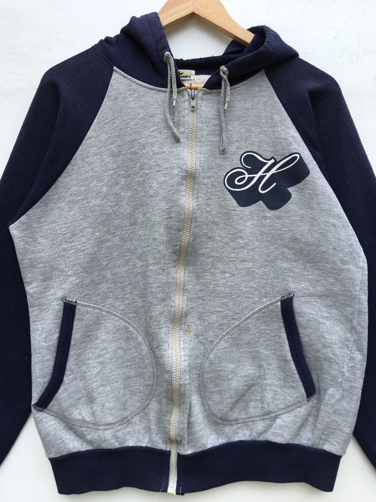 Hysteric Glamour Rare Vtg Hysteric Glamour Big Logo Zipper Hoodie Size US S / EU 44-46 / 1 - 11 Thumbnail
