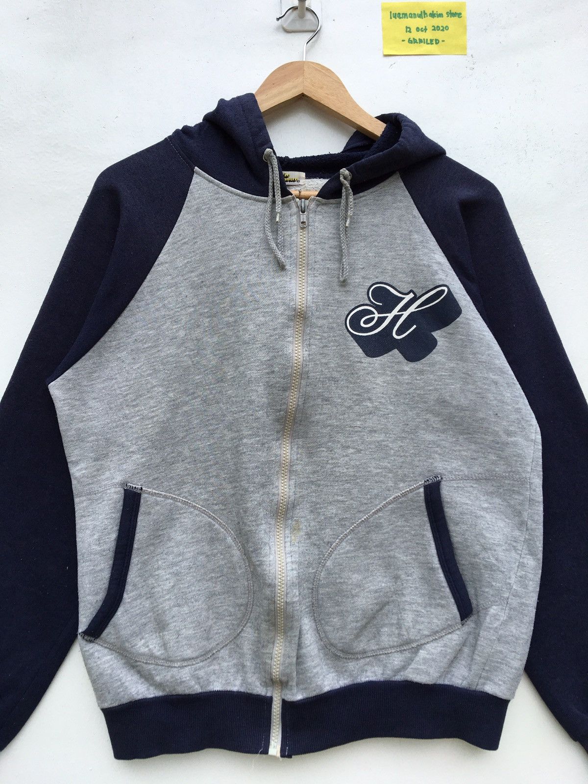 Hysteric Glamour Rare Vtg Hysteric Glamour Big Logo Zipper Hoodie Size US S / EU 44-46 / 1 - 10 Thumbnail