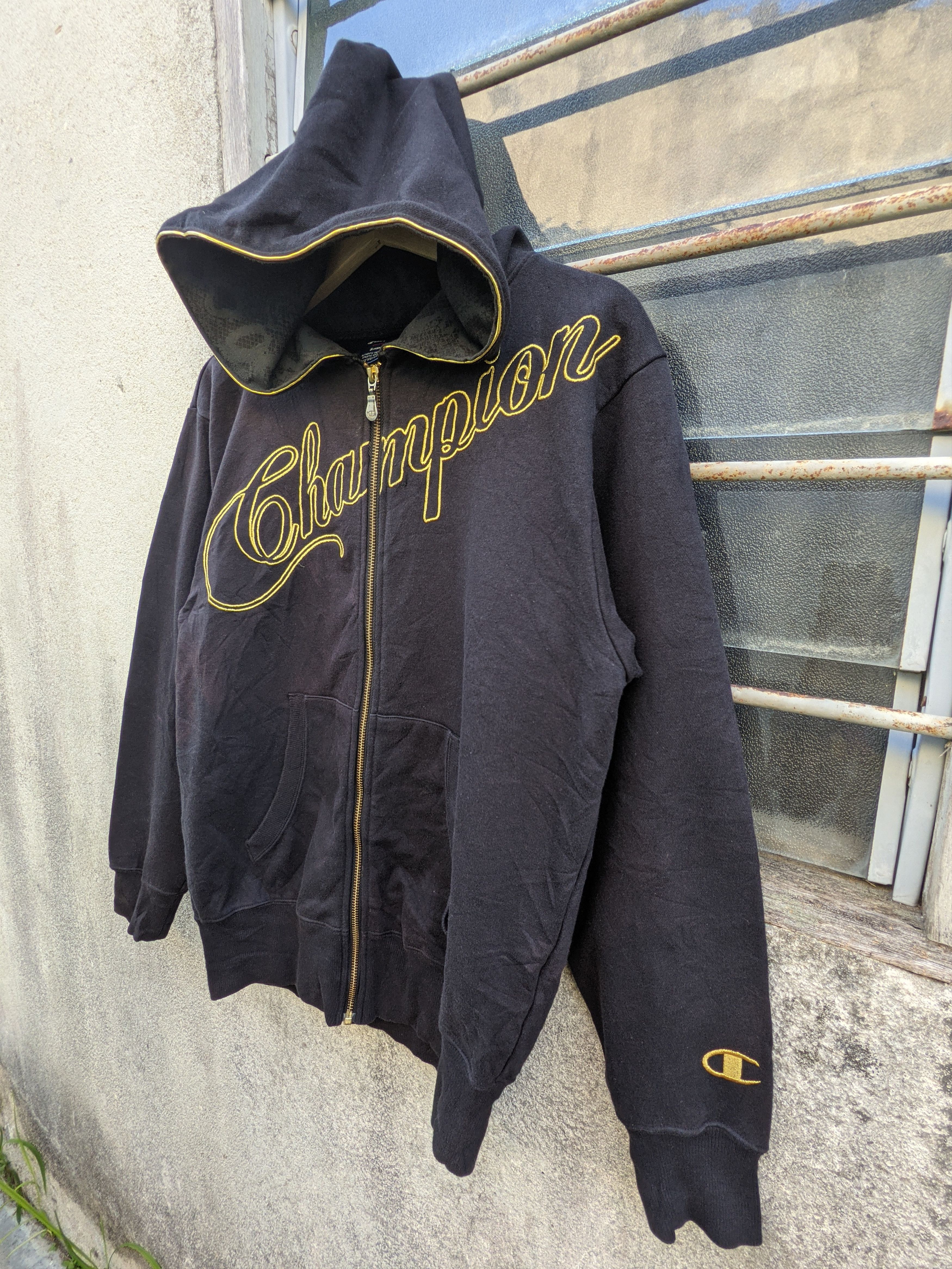 Champion × Vintage ⚡️Steals⚡️ Champion Woven Spellout Sun Faded Zip Up Size US S / EU 44-46 / 1 - 4 Thumbnail