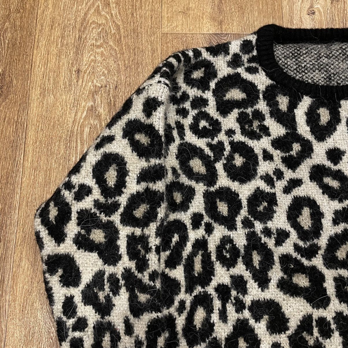 Vintage Vintage Y2K Leopard Print Sweater Oversized Streetwear L Size US L / EU 52-54 / 3 - 4 Thumbnail