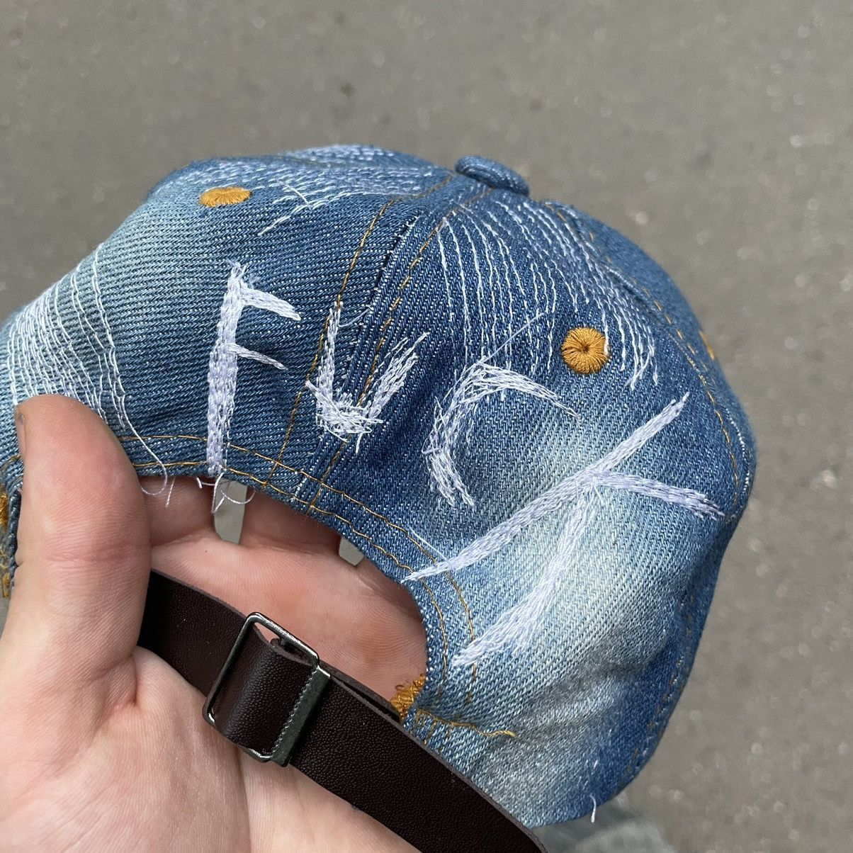 Vintage Vintage Y2K Denim Cap Skull Crossbones Studded Streetwear OS Size ONE SIZE - 6 Thumbnail