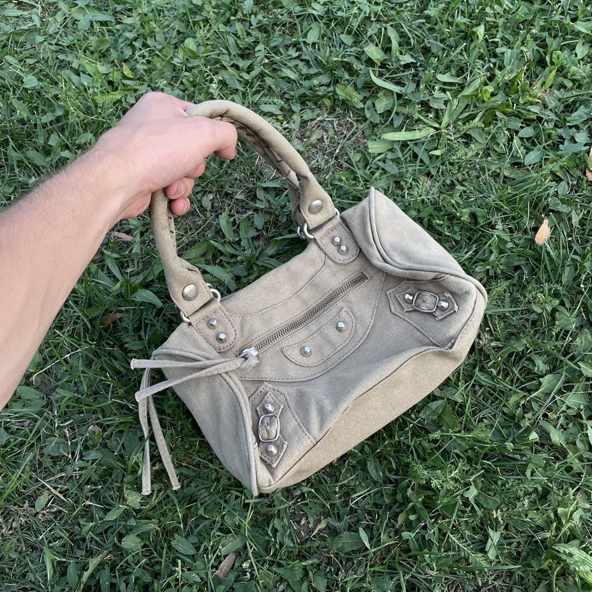Vintage Y2K Vintage Grey Canvas Crossbody Bag Streetwear Indie OS Size ONE SIZE - 10 Thumbnail