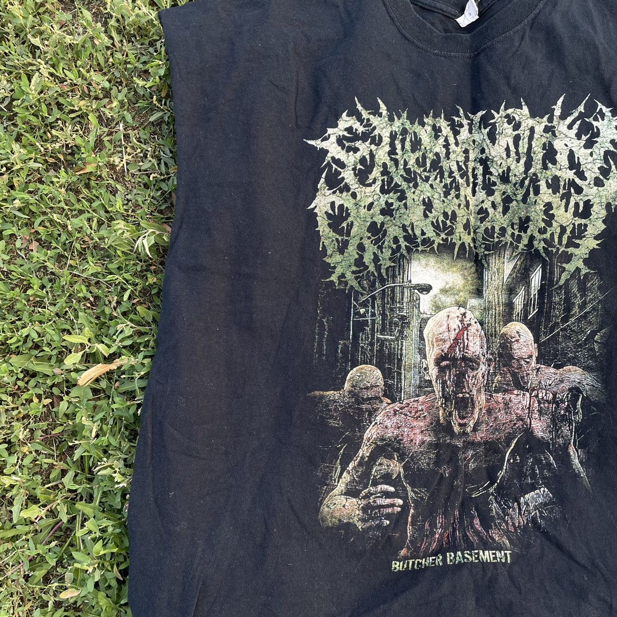 Vintage Vintage Y2K Graphic Band Tee Skulls Grunge Dark Worn In XXL Size US XXL / EU 58 / 5 - 2 Thumbnail